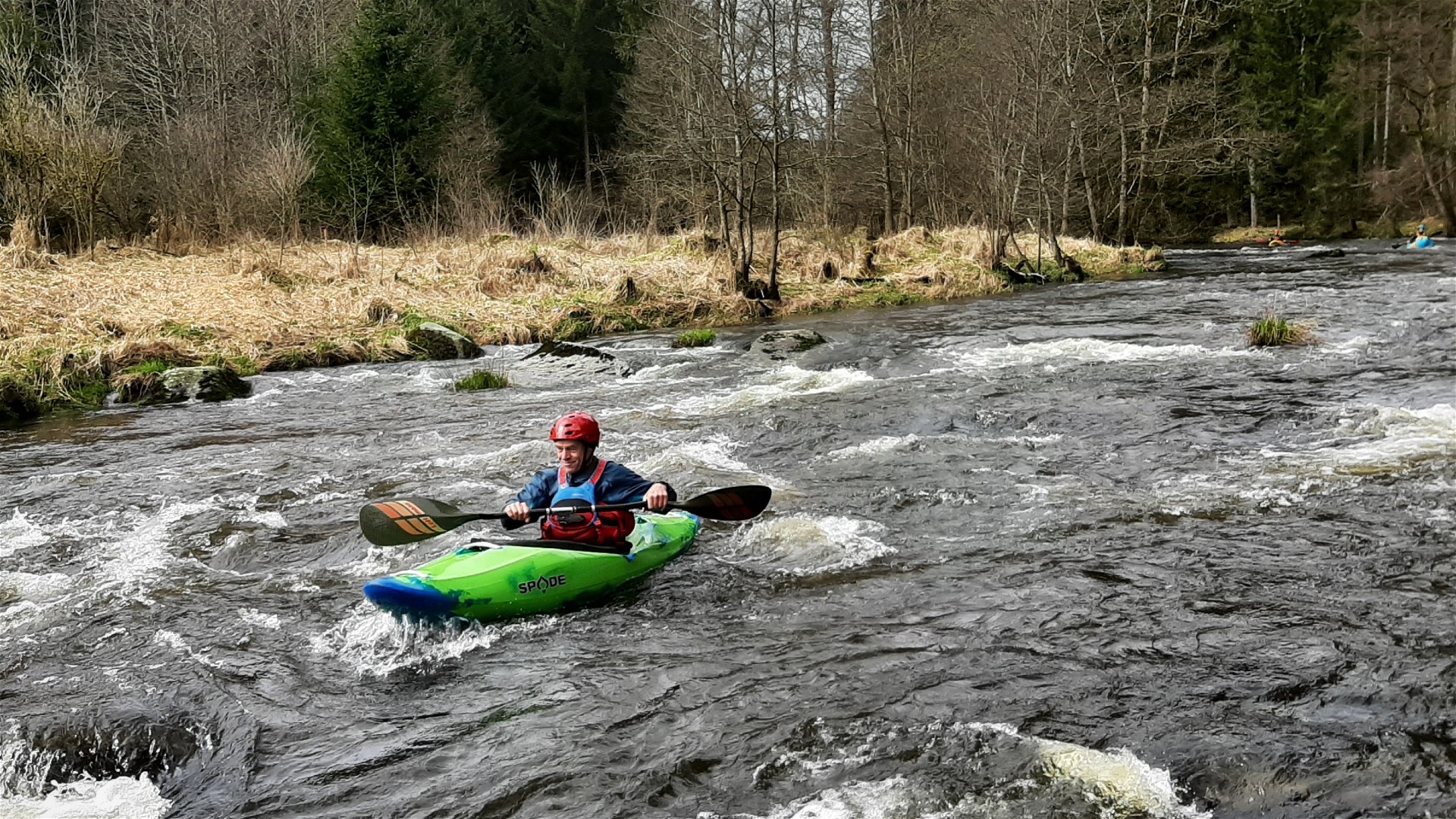 Kajak, Fluss Große Mühl, Abschnitt Aigen - Haslach leichtes Wildwasser unterhalb Aigen 🛶 Paul R.