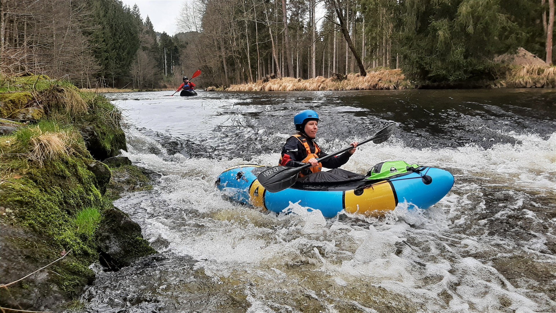 Kajak, Fluss Große Mühl, Abschnitt Aigen - Haslach kleines Wehr vor Haslach 🛶 Patricia K.