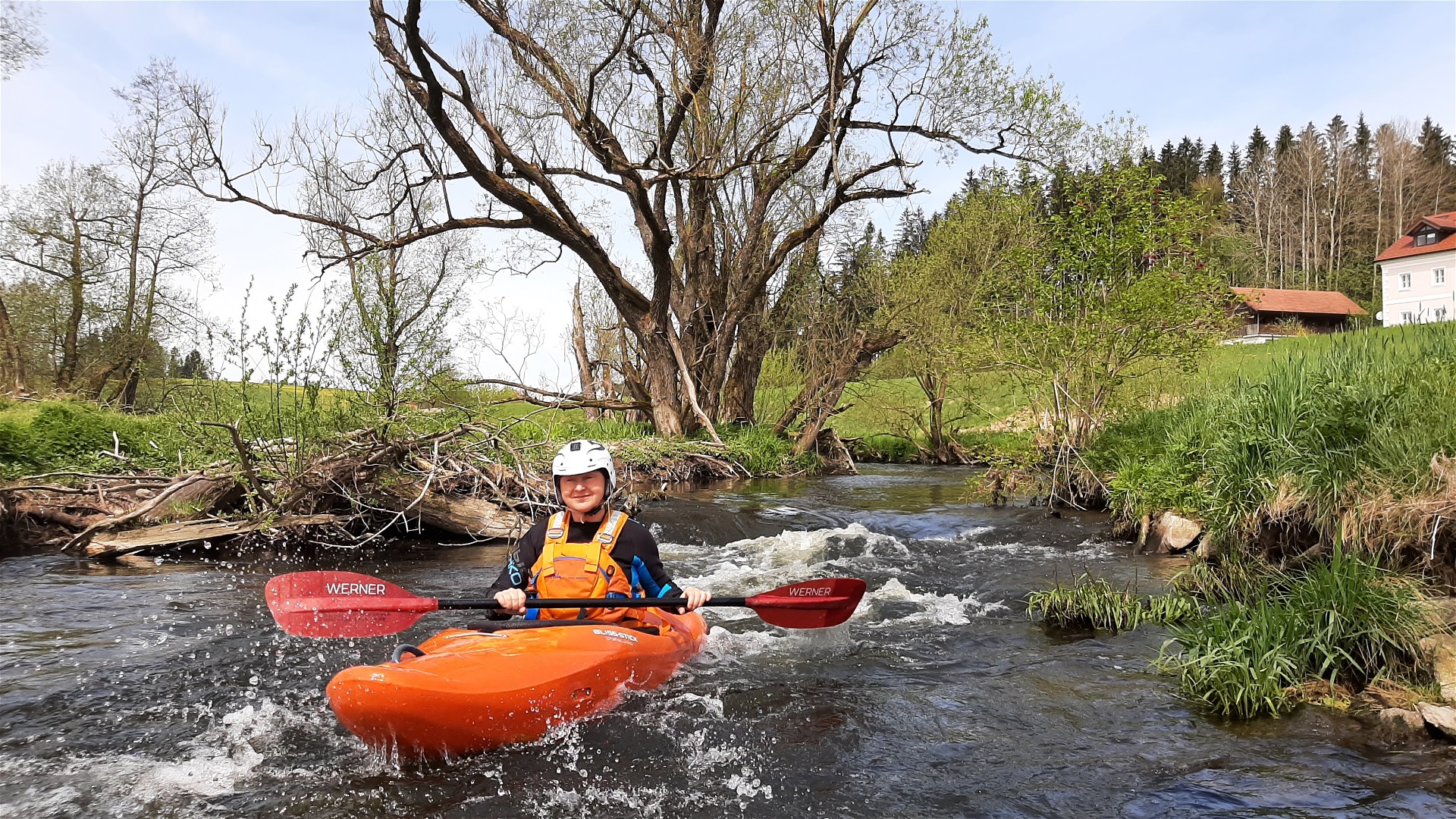 Kajak, Fluss Große Mühl, Abschnitt Grenze - Klaffer (Oberlauf) nahe der Grenze zu Deutschland 🛶 Martha R.
