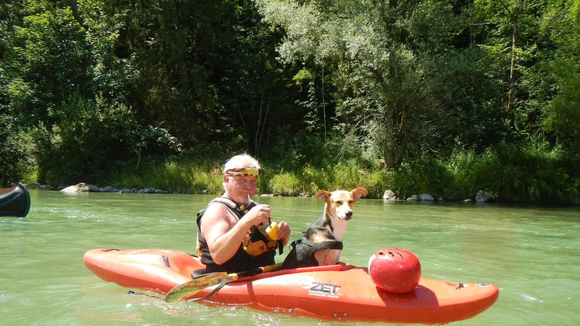 Kajak, Fluss Isar, Abschnitt Bad Tölz - Schäftlarner Brücke auf den Hund gekommen 🛶 Peter F.