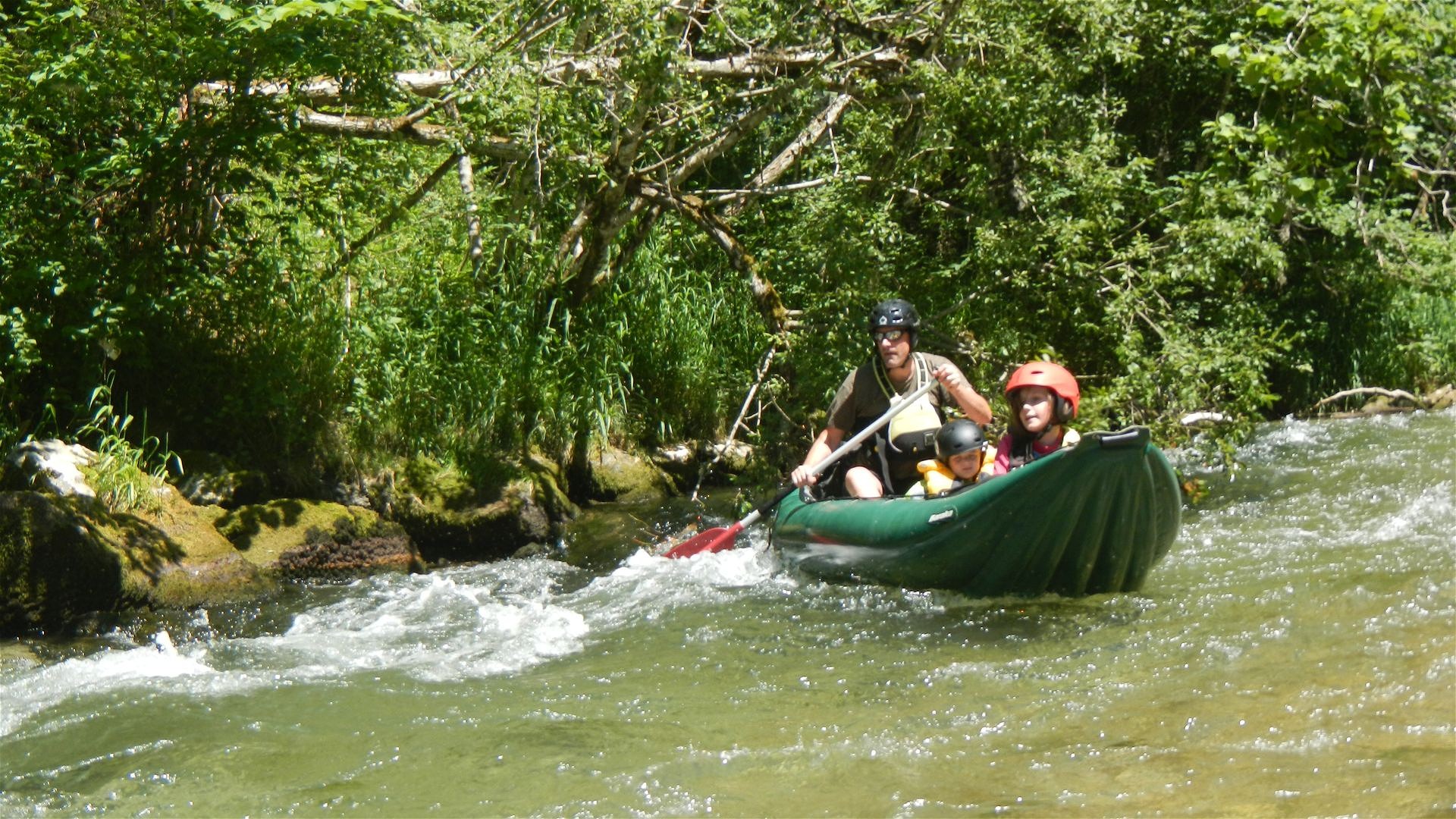 Kajak, Fluss Salza, Abschnitt Greith - Weichselboden (Klausgraben) Strauchhindernisse am Anfang 🛶 Volker N.