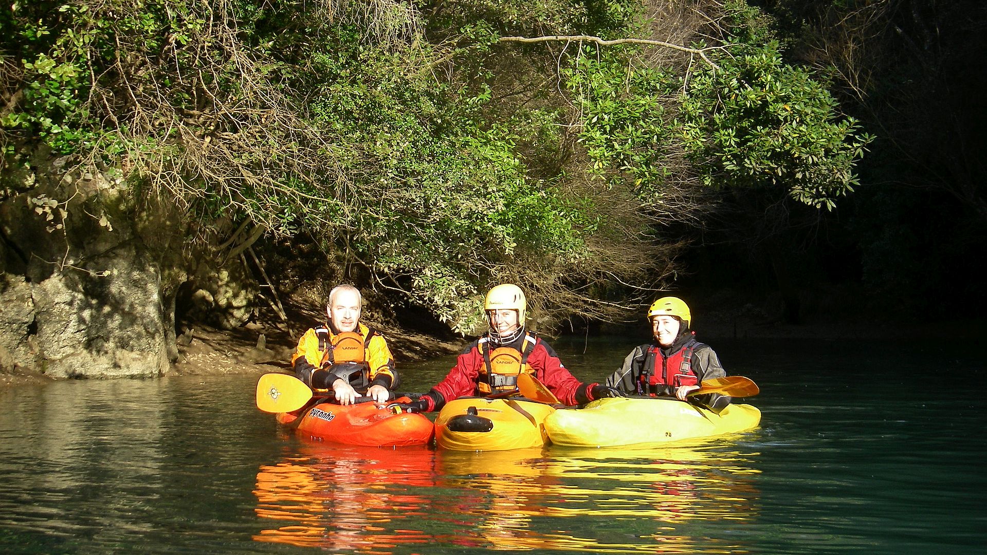 Kajak, Fluss Bussento, Abschnitt Sanza - Stausee (Schlucht) ruhiges Wasser gegen Ende 