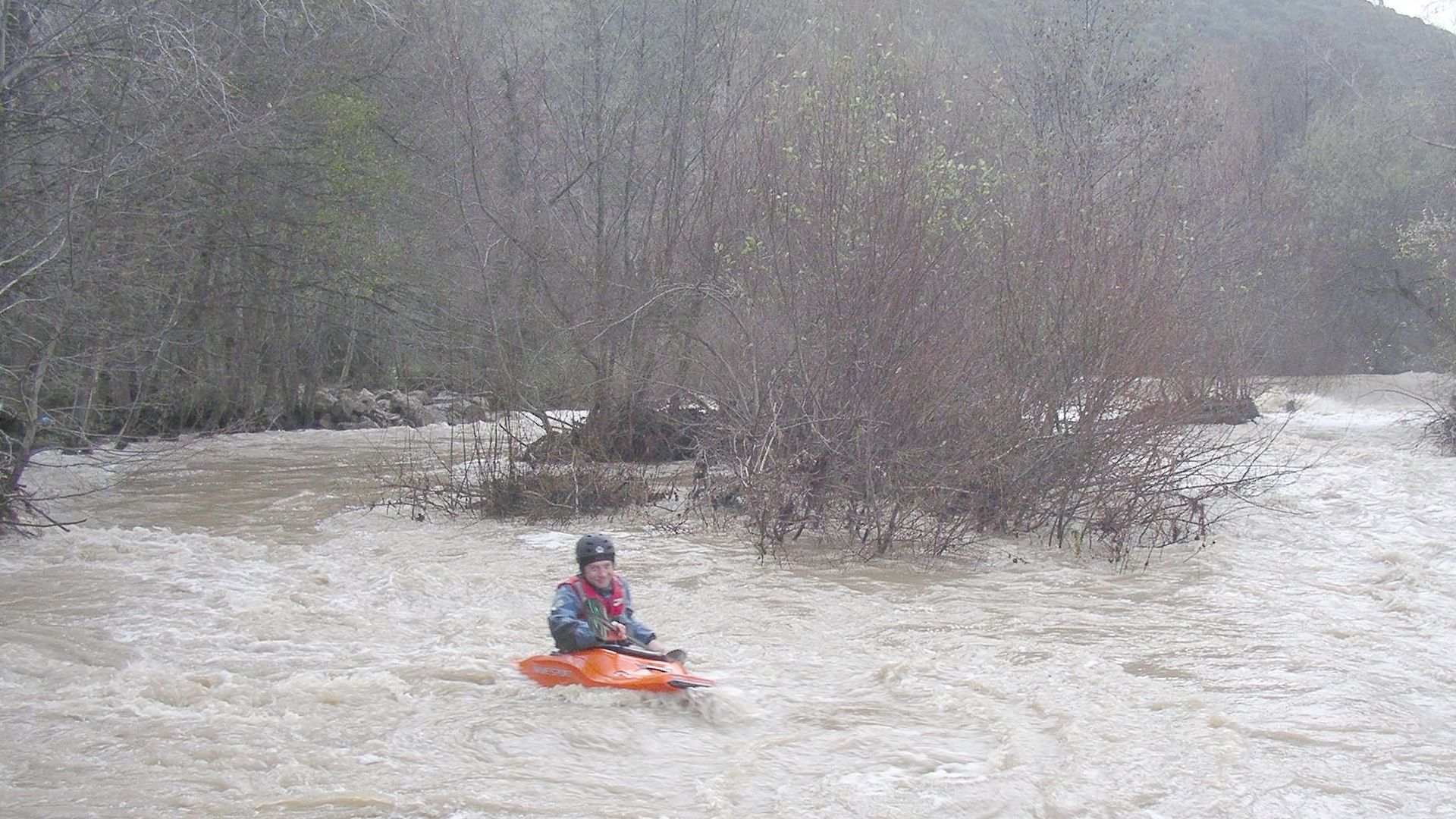 Kajak, Fluss Bussento, Abschnitt Sicili - Mündung im Meer nach dem Wehr 🛶 Walter P.
