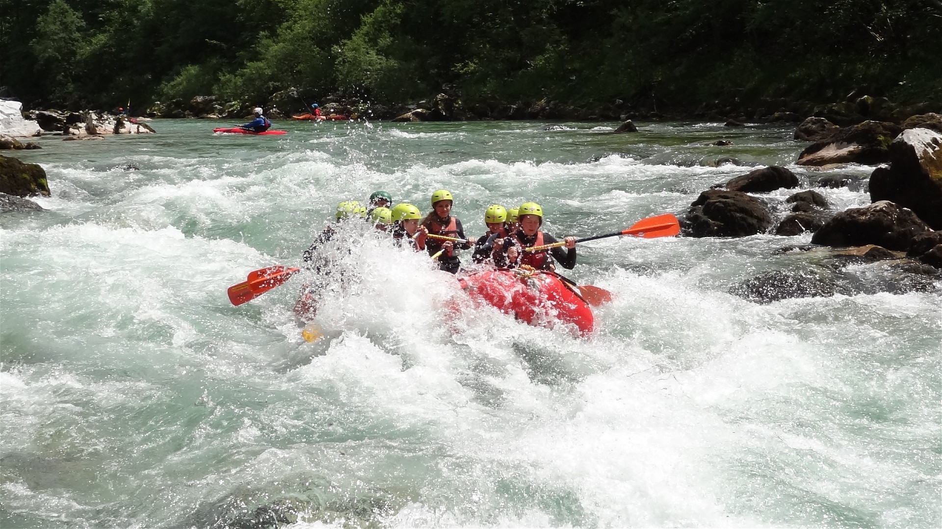 Kajak, Fluss Salza, Abschnitt Fachwerk - Saggraben Raft unterhalb Petrus 🛶 Freelife