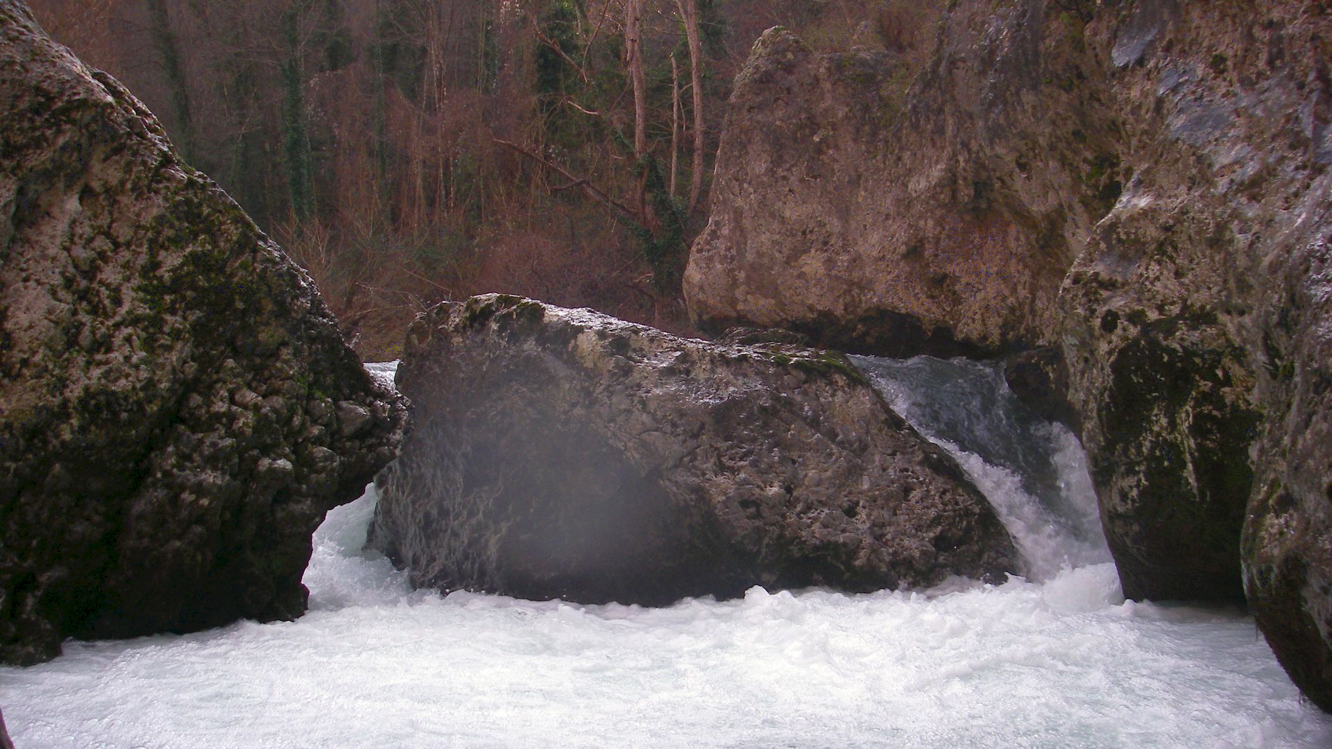 Kajak, Fluss Lao, Abschnitt Laino Borgo - Papasidero (Schlucht) der verzwickte Abfall 
