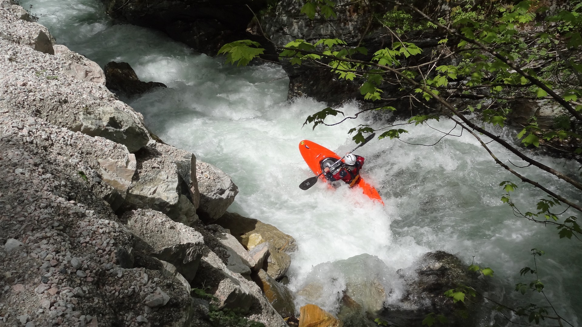 Kajak, Fluss Gulling, Abschnitt Oppenberg - Kraftwerk (Standardstrecke) Gullingbach Katarakt 🛶 Max R.