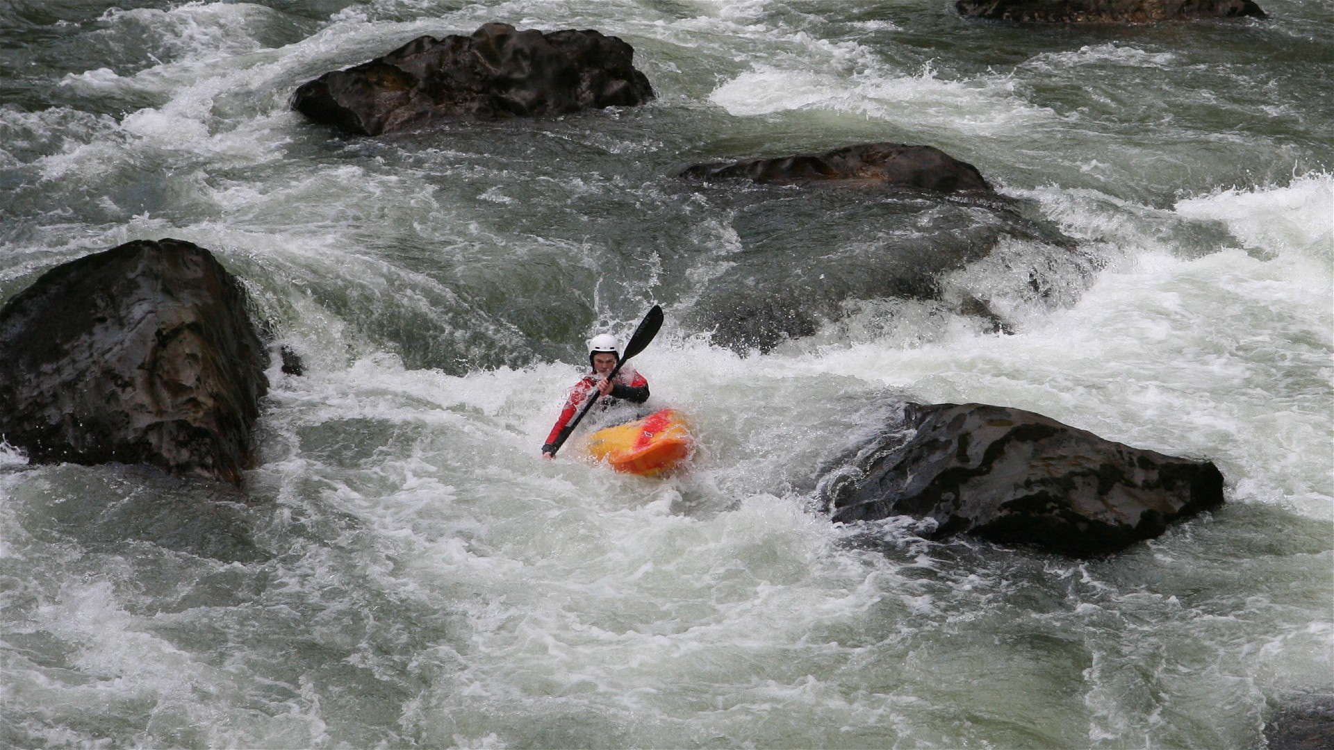 Kajak, Fluss Enns, Abschnitt Gstatterbodenstrecke Gesäuseeingang 🛶 Max R.