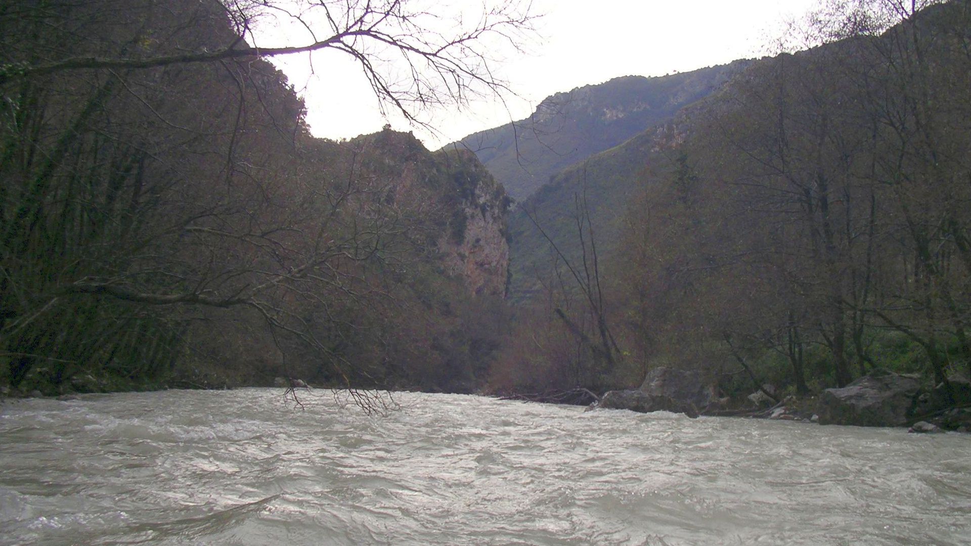 Kajak, Fluss Lao, Abschnitt Papasidero - Orsomarso beim Einstieg 
