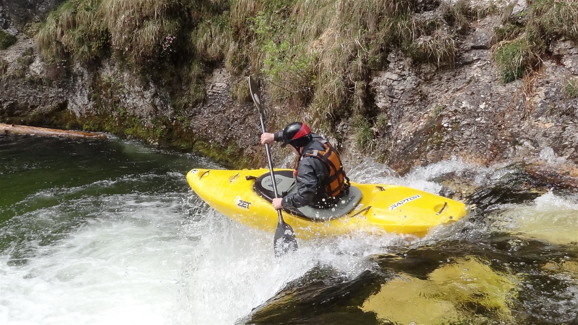 Kajak, Fluss Gimbach, Abschnitt Gimbach nach der Zwangspassage 🛶 Roman H.