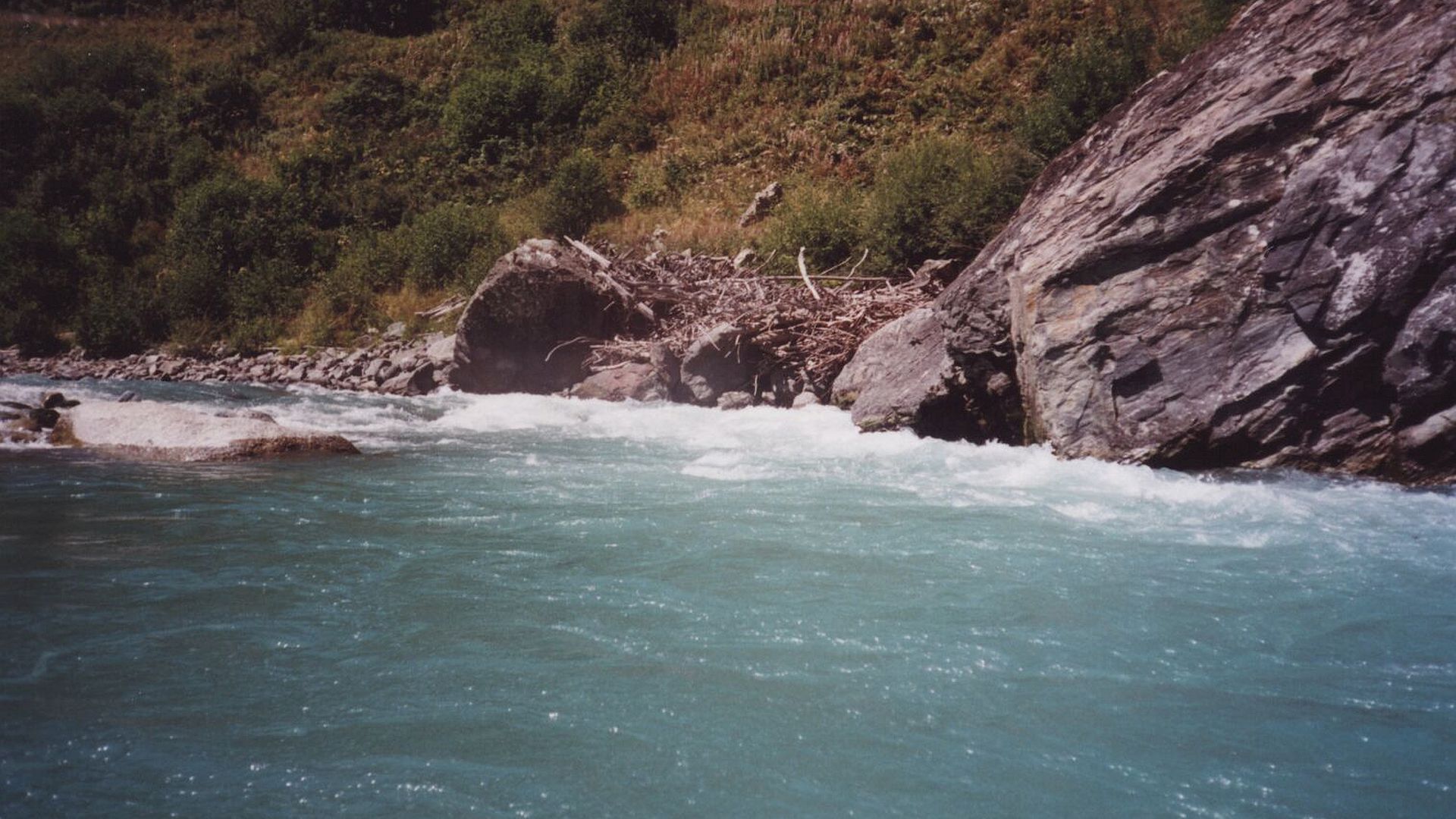Kajak, Fluss Inn, Abschnitt Lavin - Ardez (Giarsun Schlucht) kurz nach Lavin 