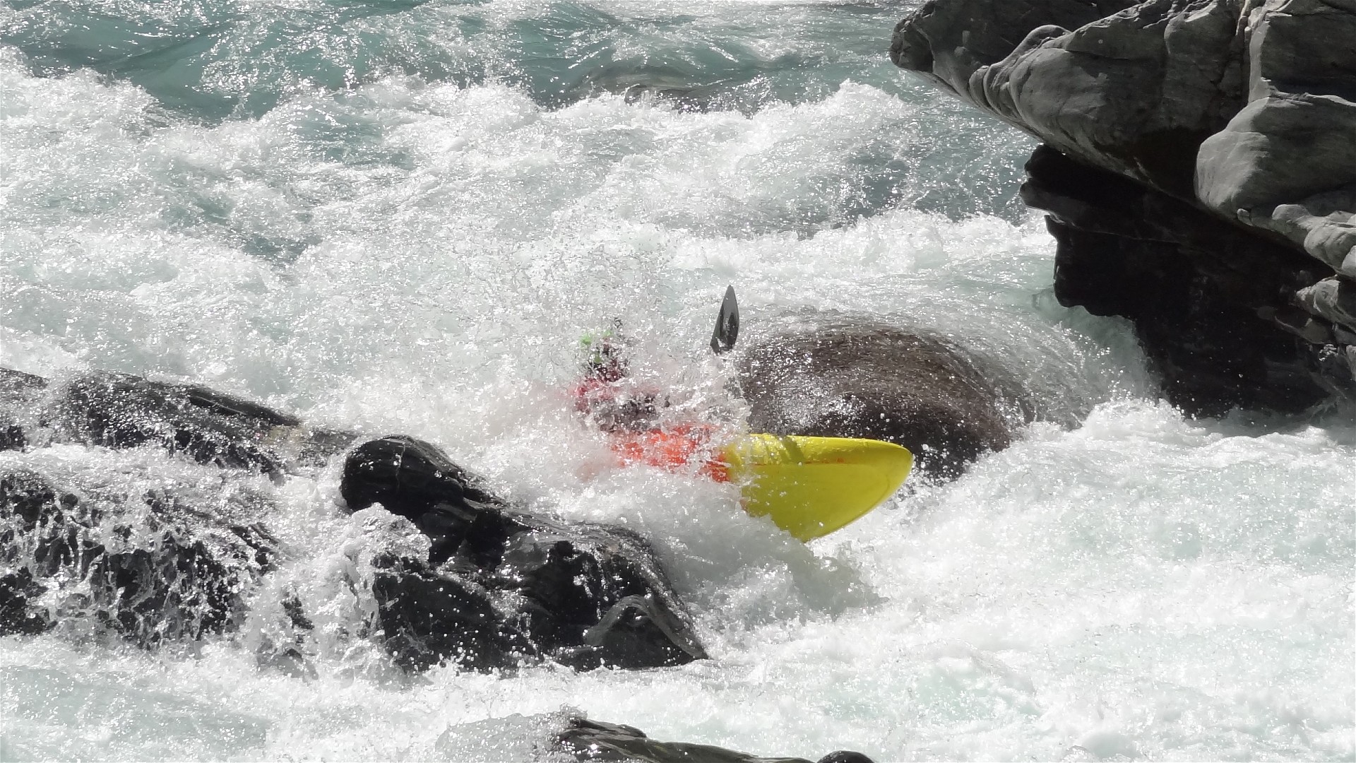 Kajak, Fluss Inn, Abschnitt Lavin - Ardez (Giarsun Schlucht) Preußenschleuder 🛶 Lukas S.