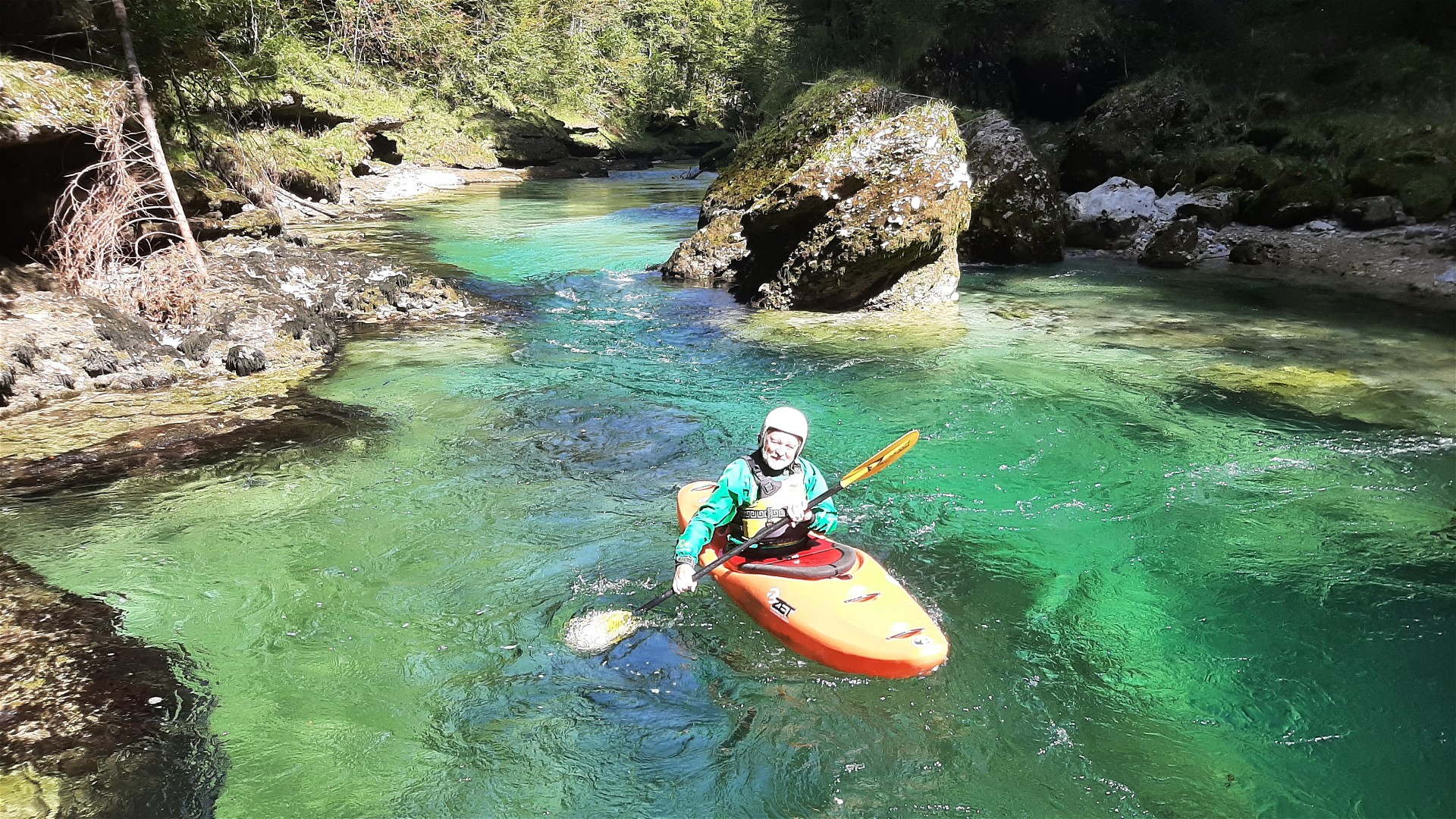 Kajak, Fluss Salza, Abschnitt Fachwerk - Saggraben bei Niederwasser glasklar 