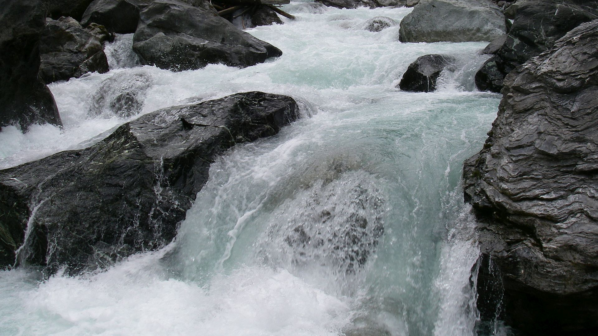 Kajak, Fluss Inn, Abschnitt Ardez - Rafteinstieg (Ardez Schlucht) beim Bockschlitz 