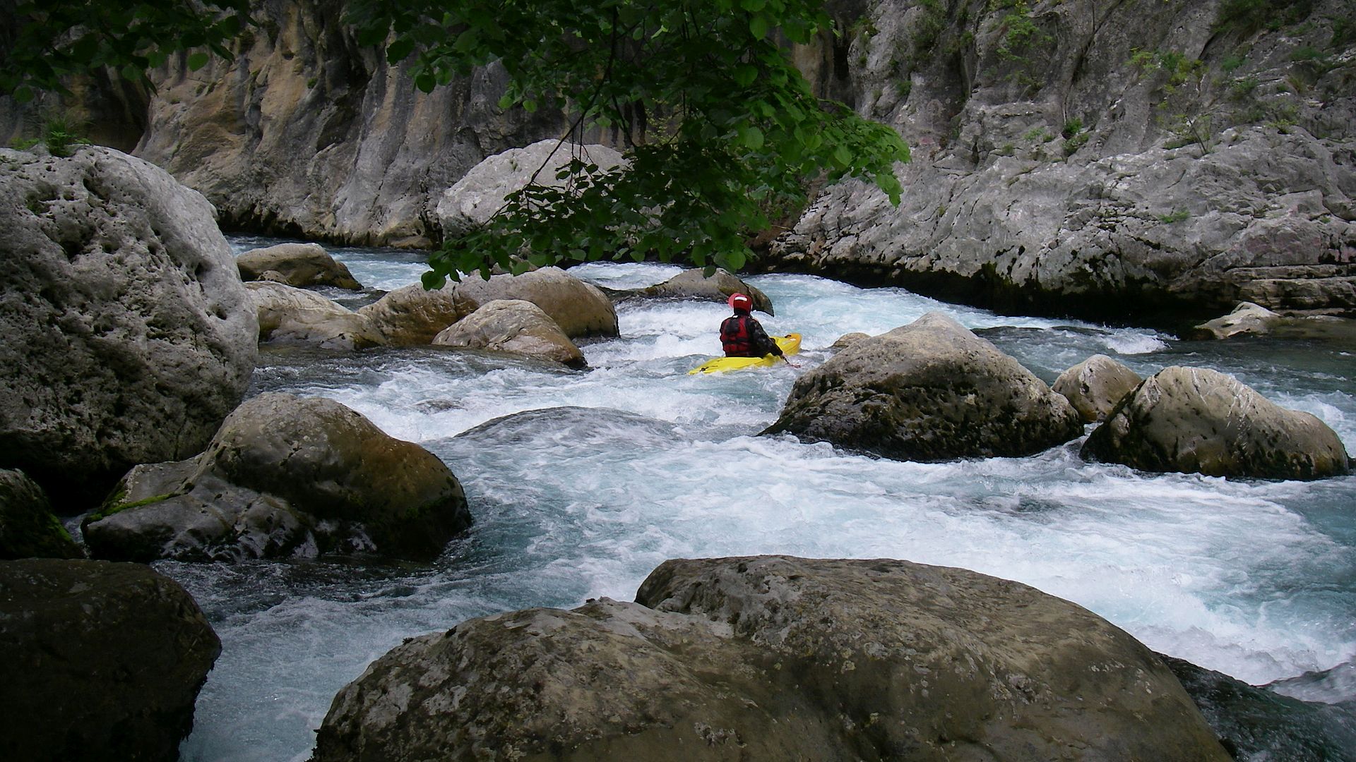 Kajak, Fluss Voidomatis, Abschnitt Vikos - Restaurant "Voidomatis" Champagnerlauf 🛶 Alex B.