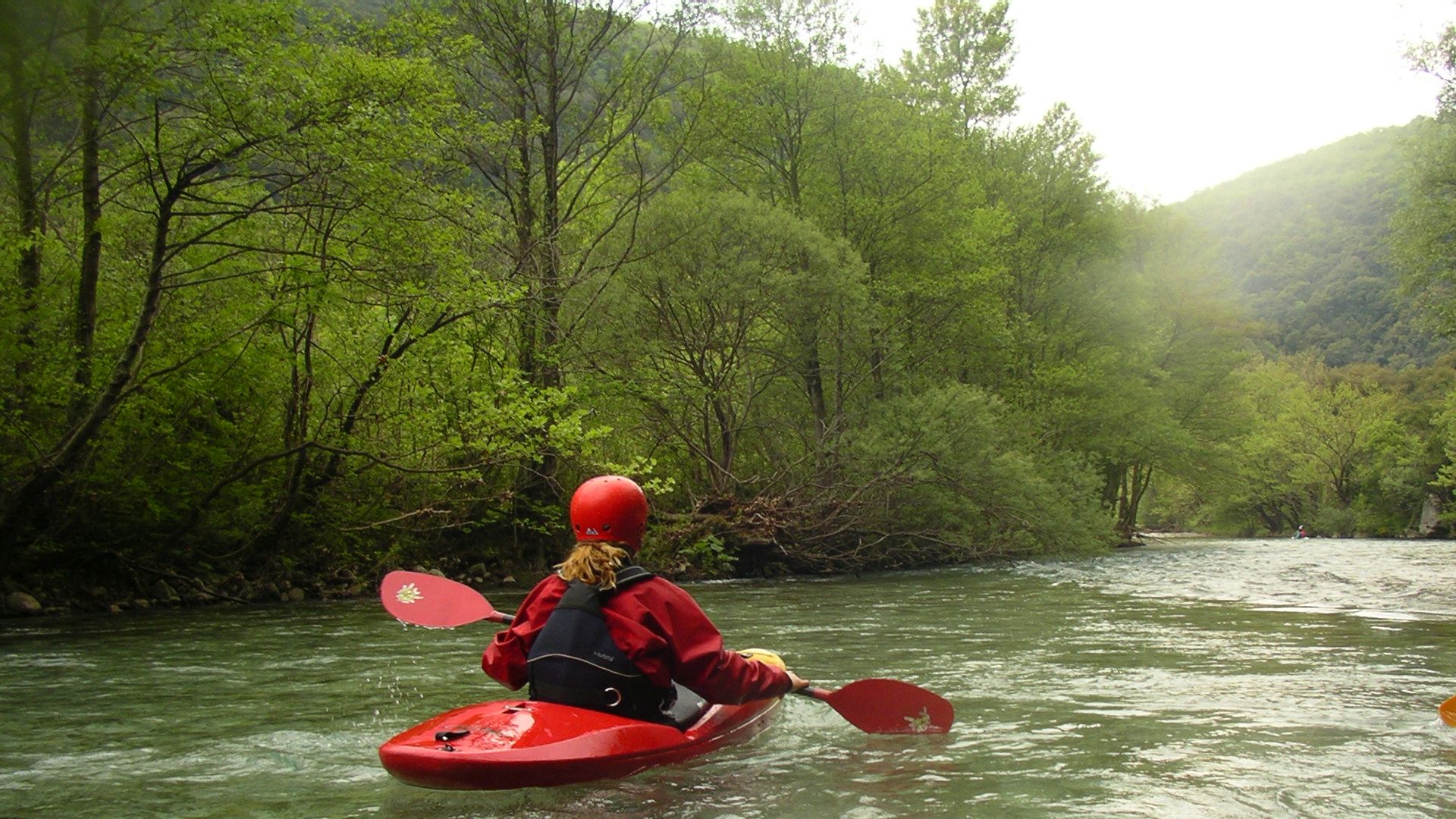 Kajak, Fluss Voidomatis, Abschnitt Vikos - Restaurant "Voidomatis" untererhalb von Aristi 🛶 Sarah Z.