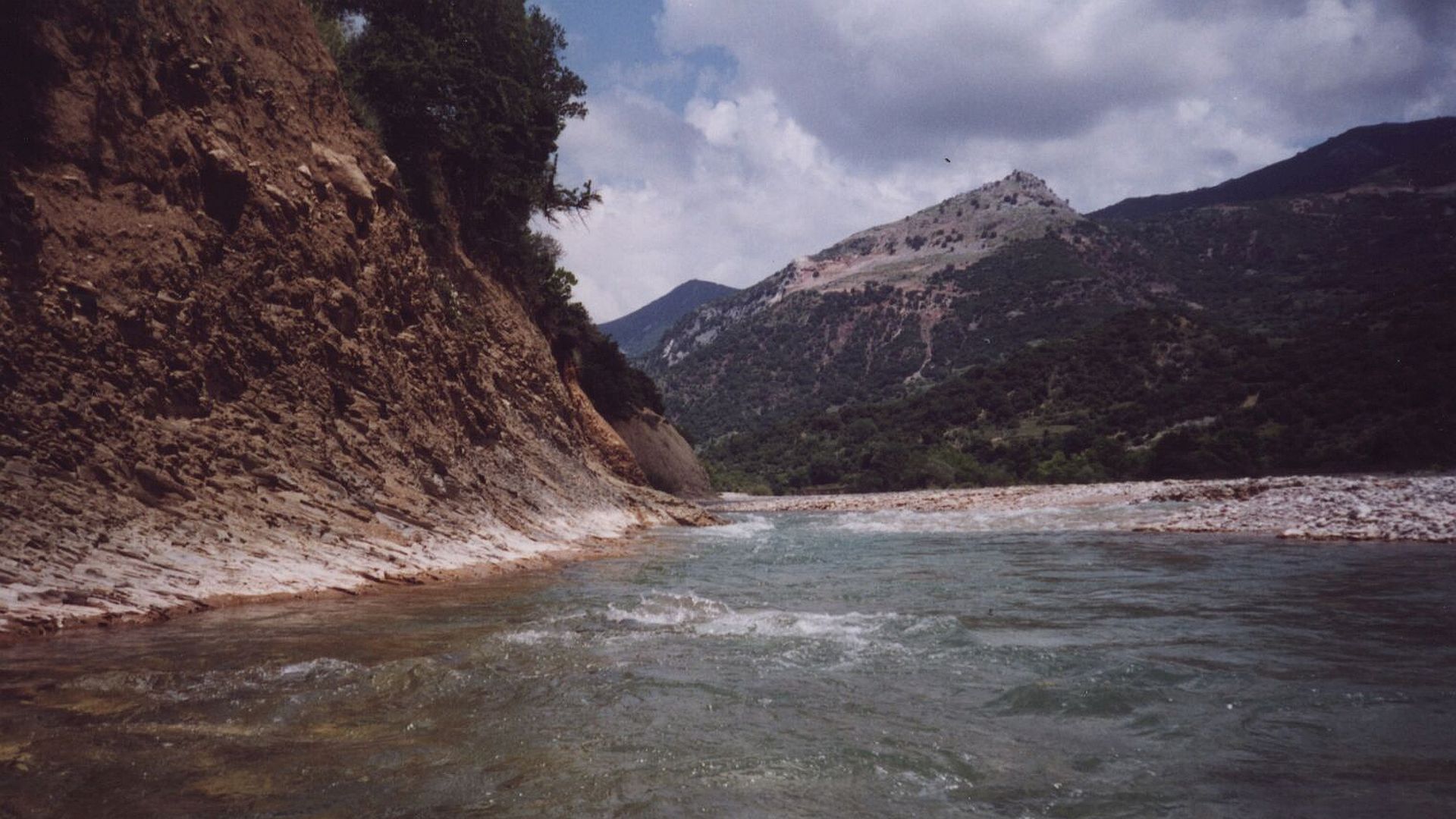 Kajak, Fluss Evinos, Abschnitt Poros - Vlachomandra (Schlucht) am Ende der Schlucht 