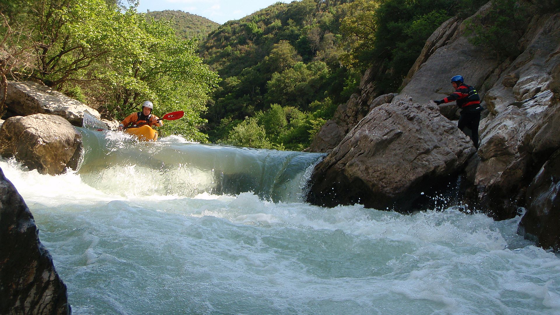 Kajak, Fluss Alfios, Abschnitt Karytena - Matesi (Alfios Klamm) Hexenkessel bei mehr Wasser 