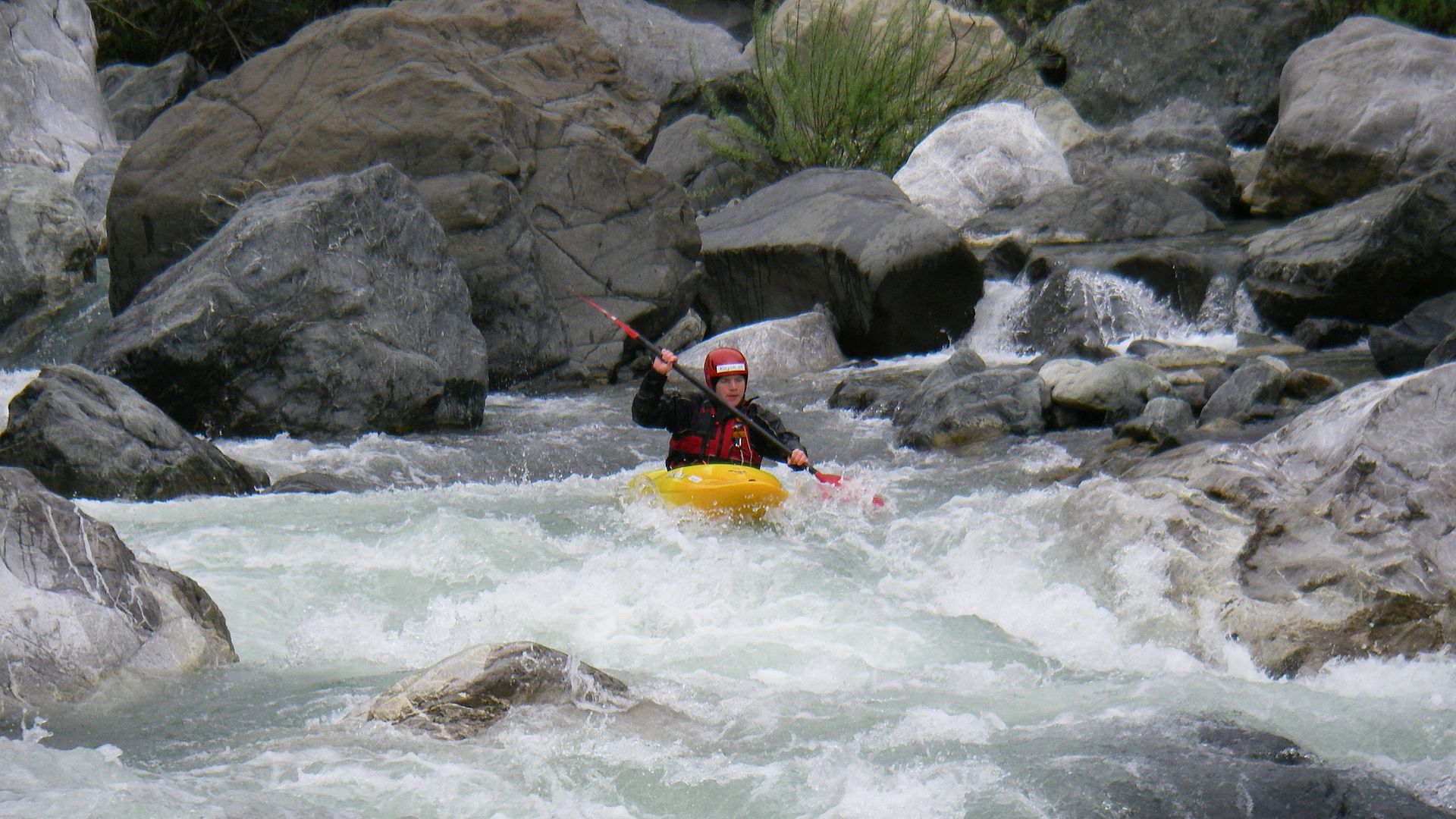 Kajak, Fluss Aoos, Abschnitt Vovousa - Paleoselli die letzten Katarakte 🛶 Alex B.