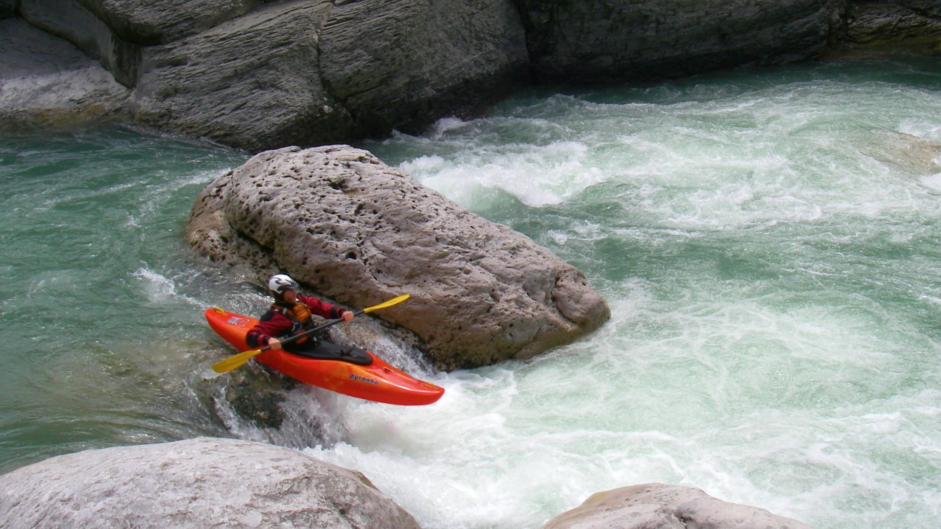 Kajak, Fluss Aoos, Abschnitt Paleoselli - Konitsa (Aoos Schlucht) die ersten Stufen 🛶 Wolfgang A.