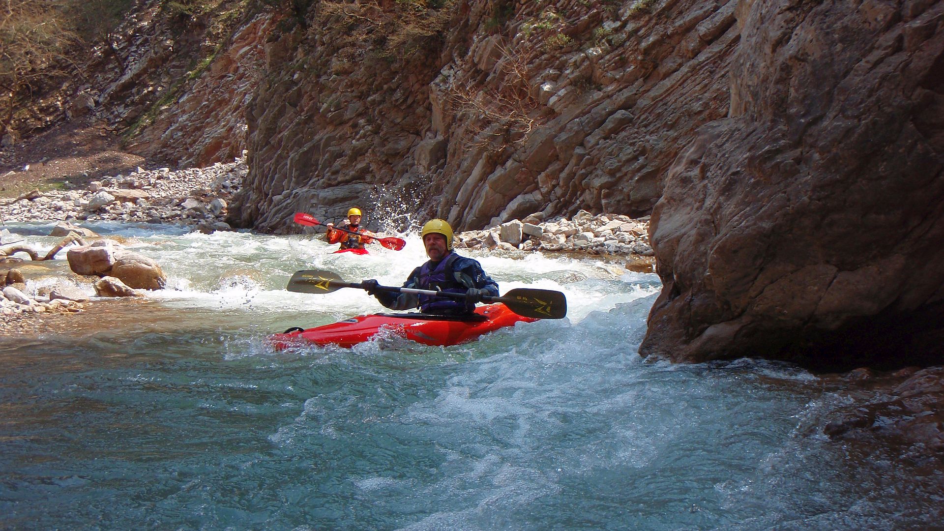 Kajak, Fluss Agrafiotis, Abschnitt Monastiraki - Kremasta Stausee (Unterlauf) Prallwände 🛶 Rudolf S., Thomas D.