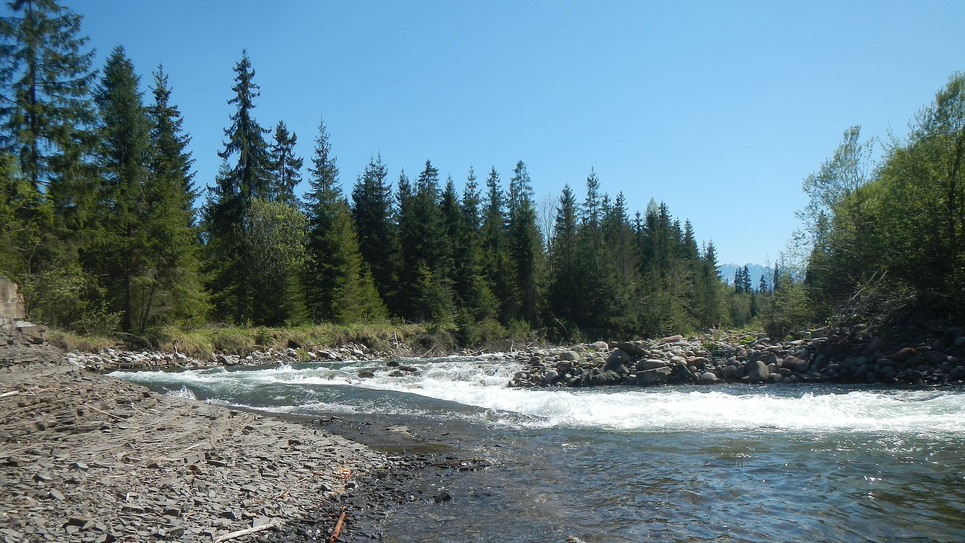 Kajak, Fluss Bialka, Abschnitt Javorinka Mündung - Trybsz Brücke Schiefer Stufen 
