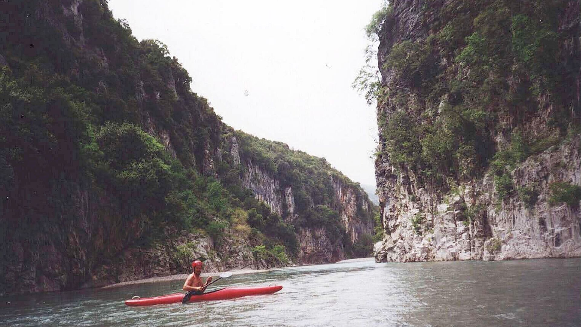 Kajak, Fluss Acheloos, Abschnitt Avlaki - Vrouviana (Marmorcanyon) ruhige Fahrt 🛶 Peter F.