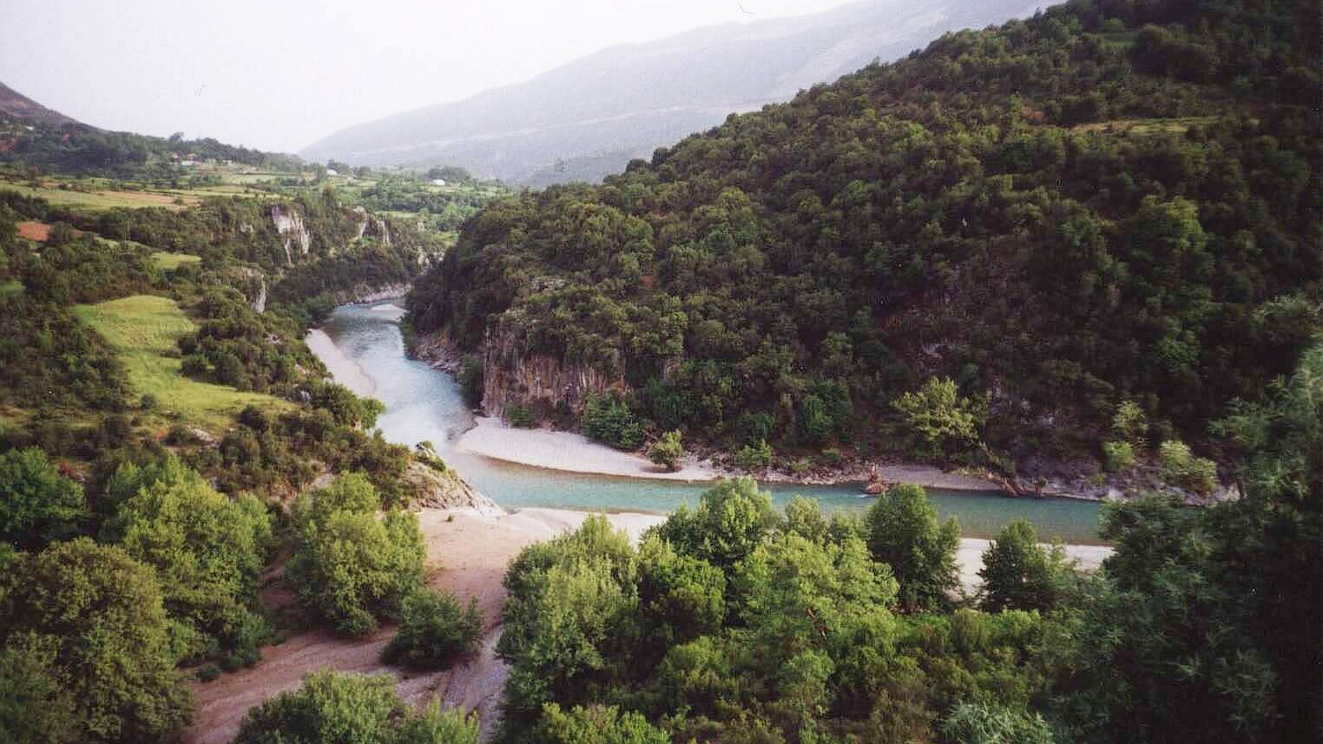 Kajak, Fluss Acheloos, Abschnitt Avlaki - Vrouviana (Marmorcanyon) einsame Landschaft 