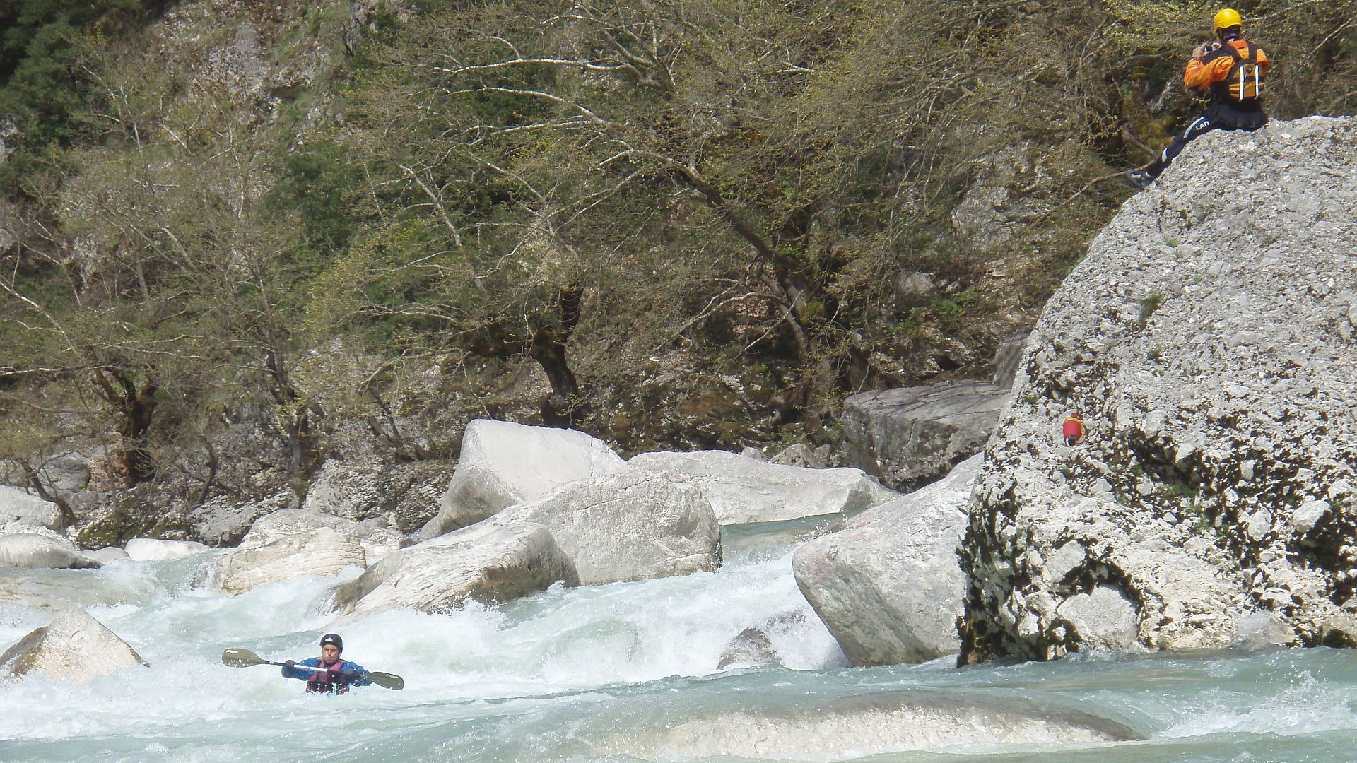 Kajak, Fluss Arachthos, Abschnitt Charokopi - Plaka (Milchstraße + Klamm) Ende der ersten Gefällestrecke 🛶 Werner R.