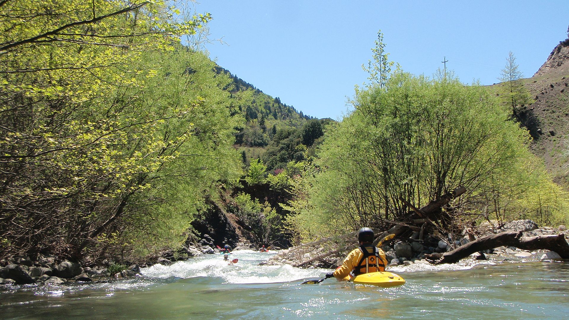 Kajak, Fluss Mornos, Abschnitt Mousounitsa - Stausee (Standardstrecke) flotte Schwälle 🛶 LFC