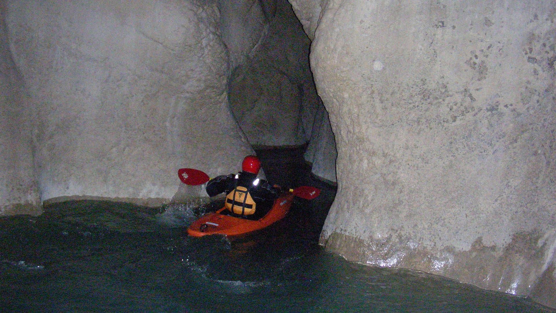 Kajak, Fluss Verdon, Abschnitt Carajuan - Stausee (Grand Canyon du Verdon) im Imbut 🛶 Peter F.