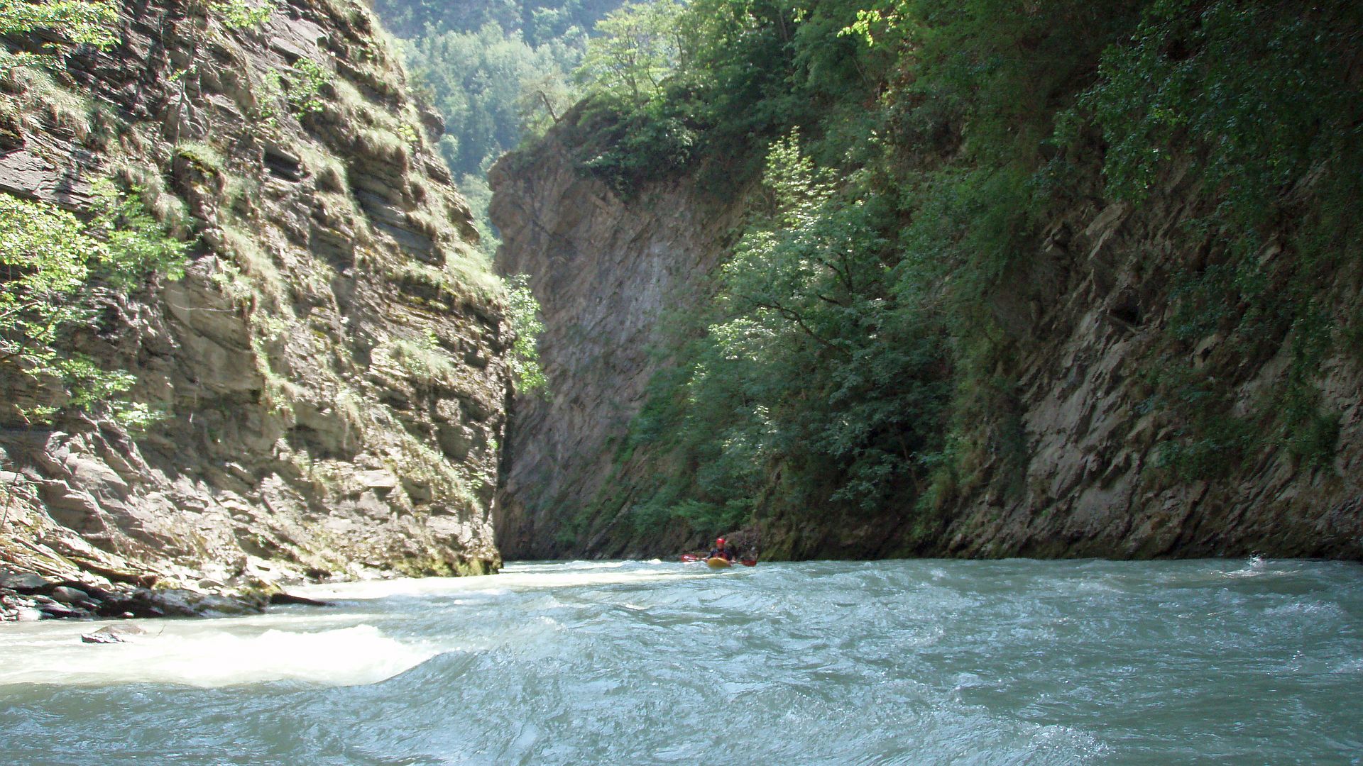 Kajak, Fluss Isère, Abschnitt Base de Loisirs - Centron in der schönen Schlucht 🛶 Peter F.