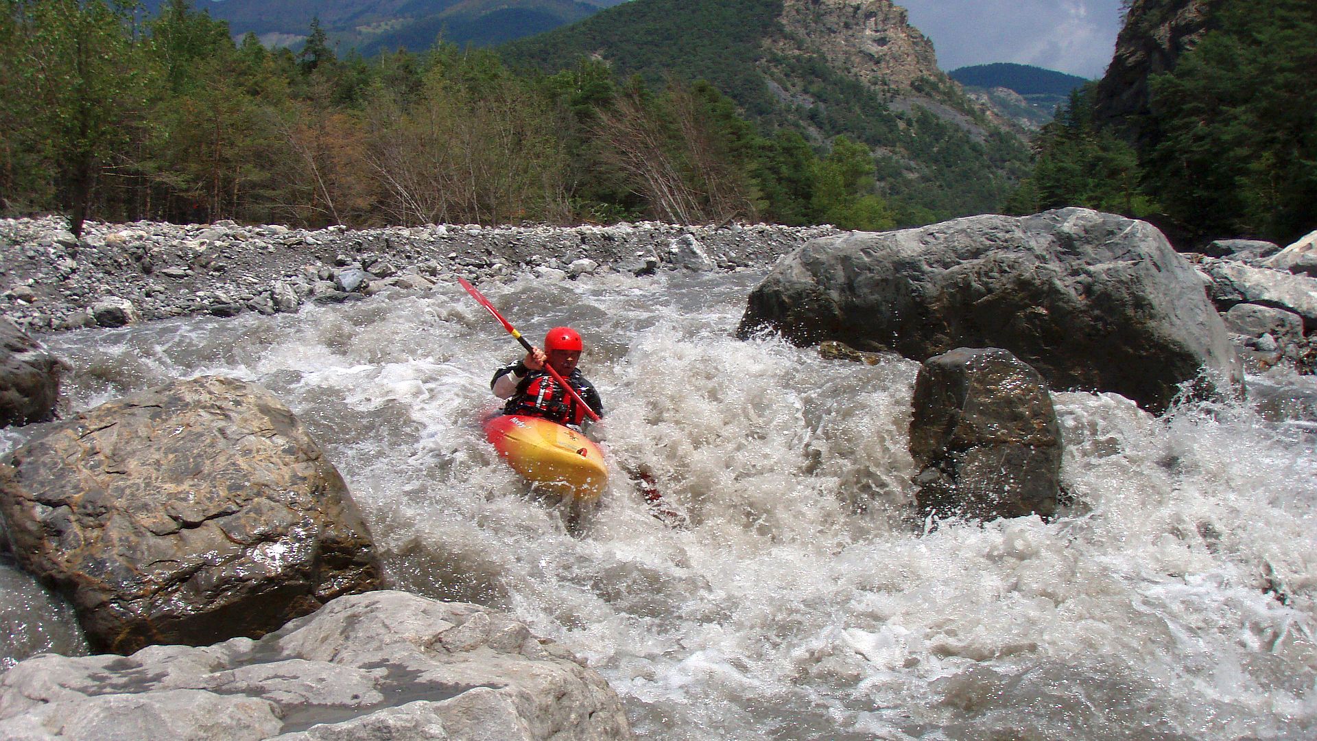 Kajak, Fluss Ubaye, Abschnitt Le Thuiles - Le Martinet Stufen 🛶 Peter F.