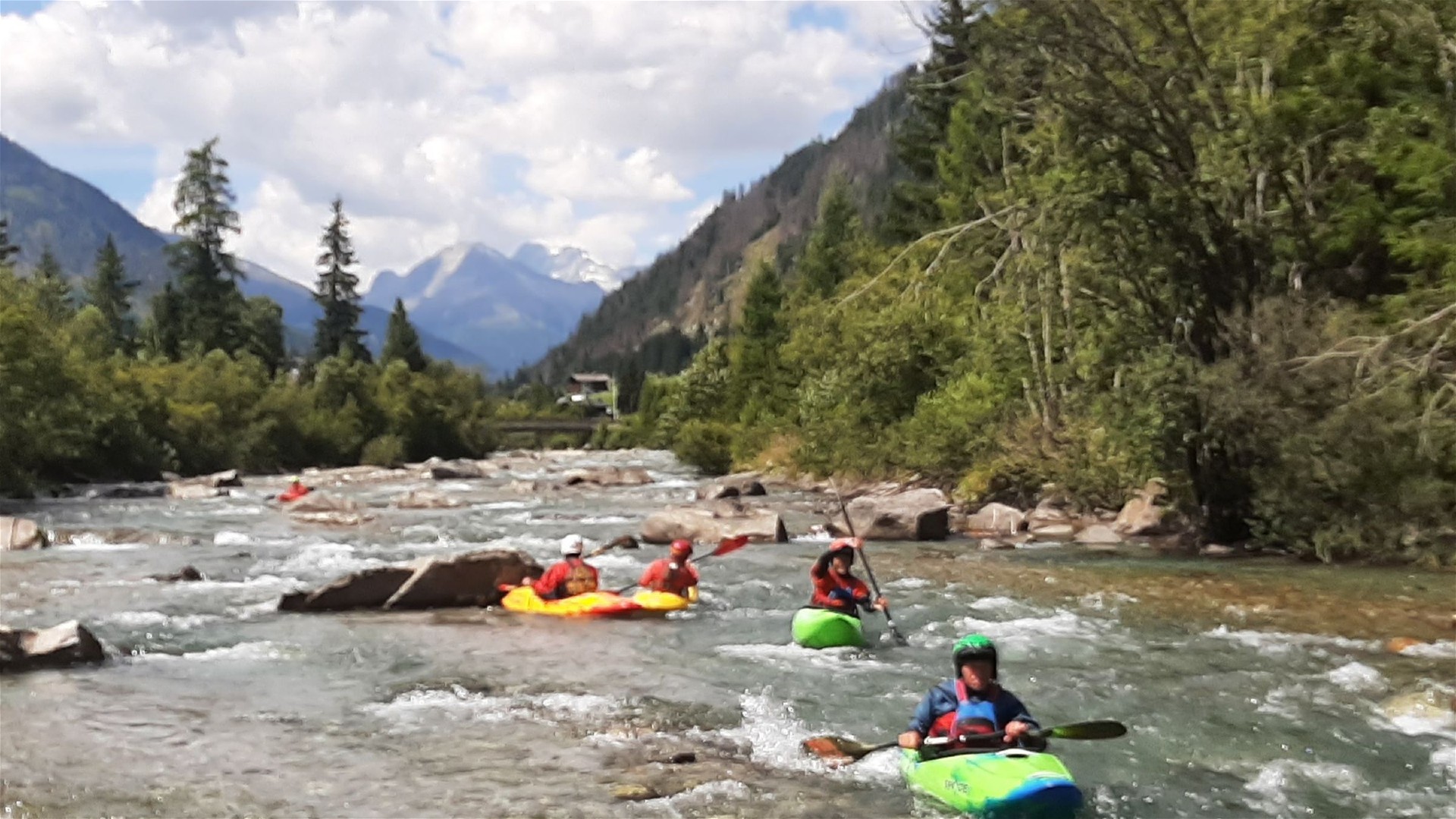 Kajak, Fluss Defereggenbach, Abschnitt St. Jakob - St. Veit (Standardstrecke) Mittelteil der Standardstrecke 