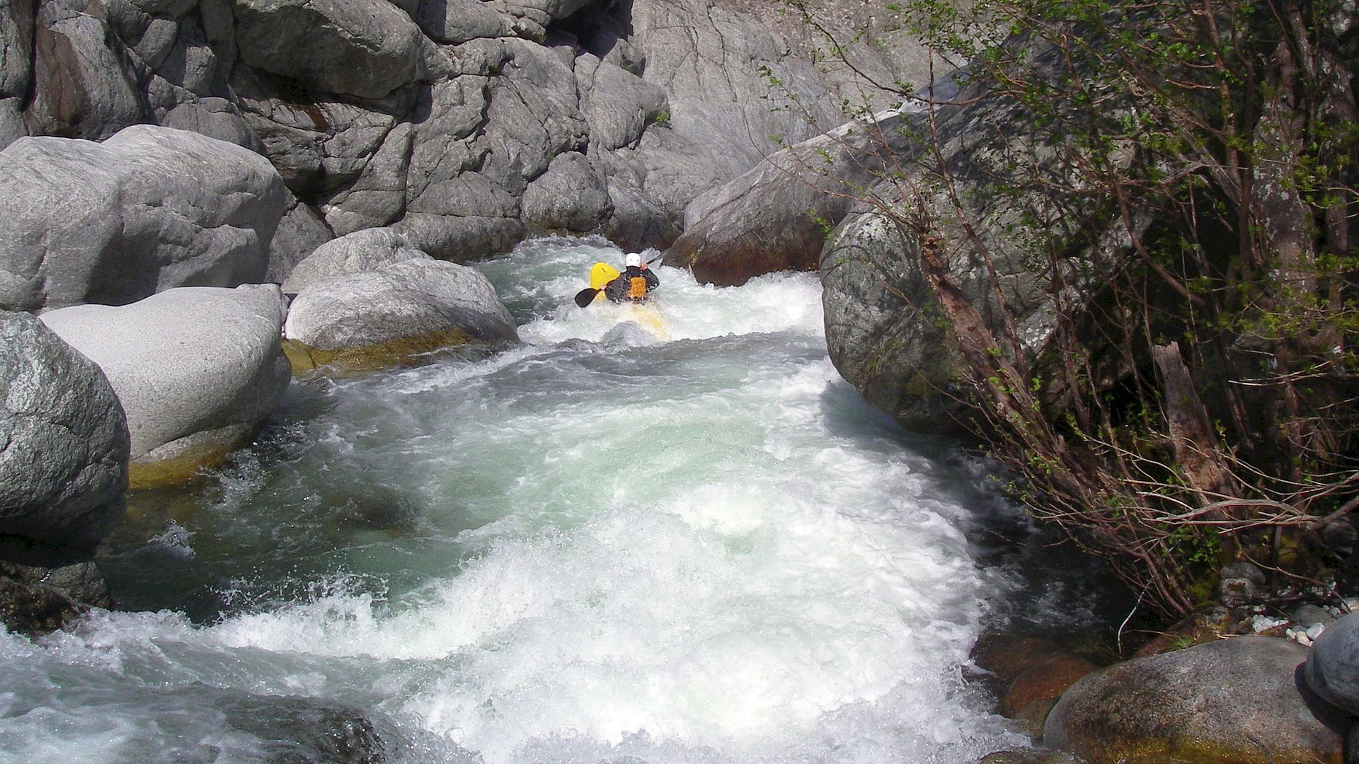 Kajak, Fluss Fium Orbo, Abschnitt Cavo - Erzmine (Oberer Fium Orbo) Abschlusshupfer ums Eck 🛶 Didi A.