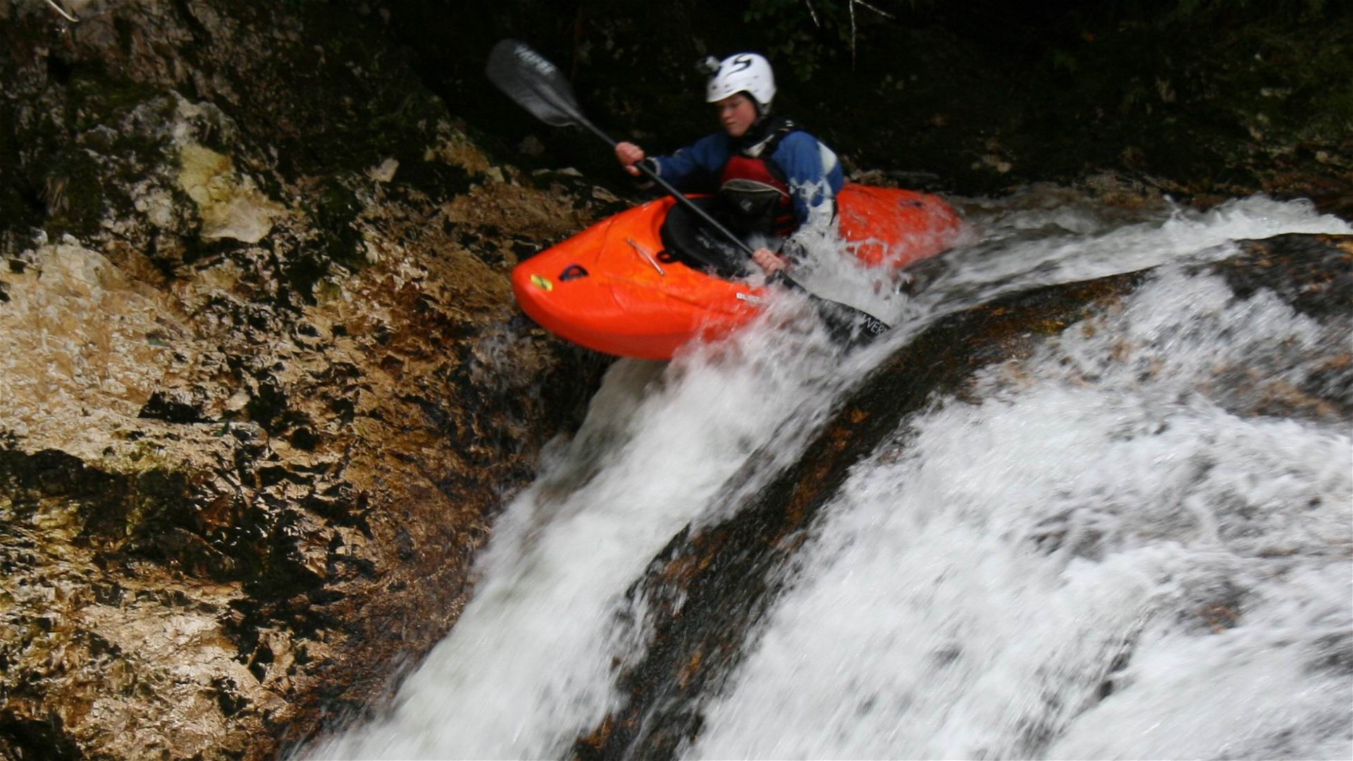 Kajak, Fluss Mitterweißenbach, Abschnitt Mitterweißenbach Höllbachfall - Klamm ober Einstieg 