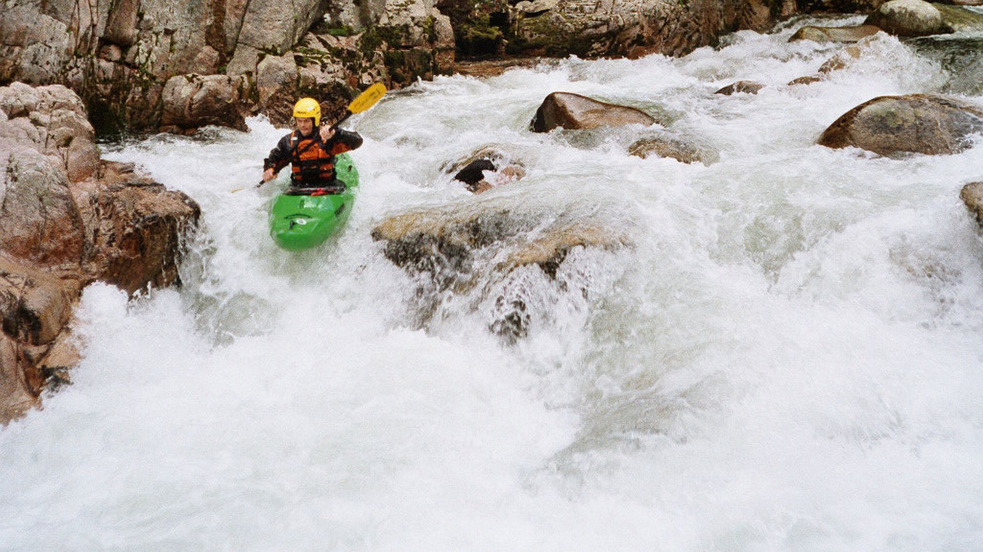 Kajak, Fluss Liamone, Abschnitt Murzo - Ponte de Truggia (Mittlere Liamone) und wieder schwierigere Passagen 🛶 Horst K.