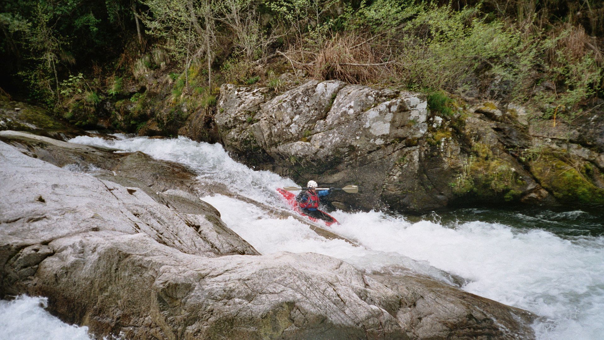 Kajak, Fluss Liamone, Abschnitt Guagno les Bains - Murzo (Obere Liamone) schöne Rutsche 🛶 Sepp G.