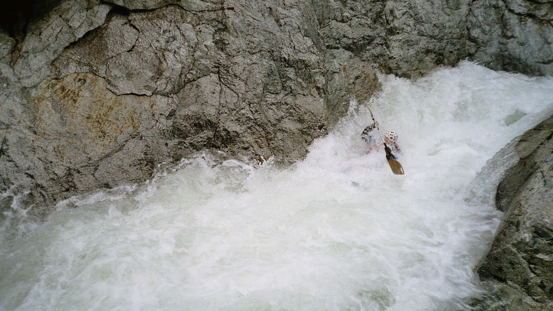 Kajak, Fluss Liamone, Abschnitt Guagno les Bains - Murzo (Obere Liamone) eine weitere heftige Stelle 🛶 Sepp G.