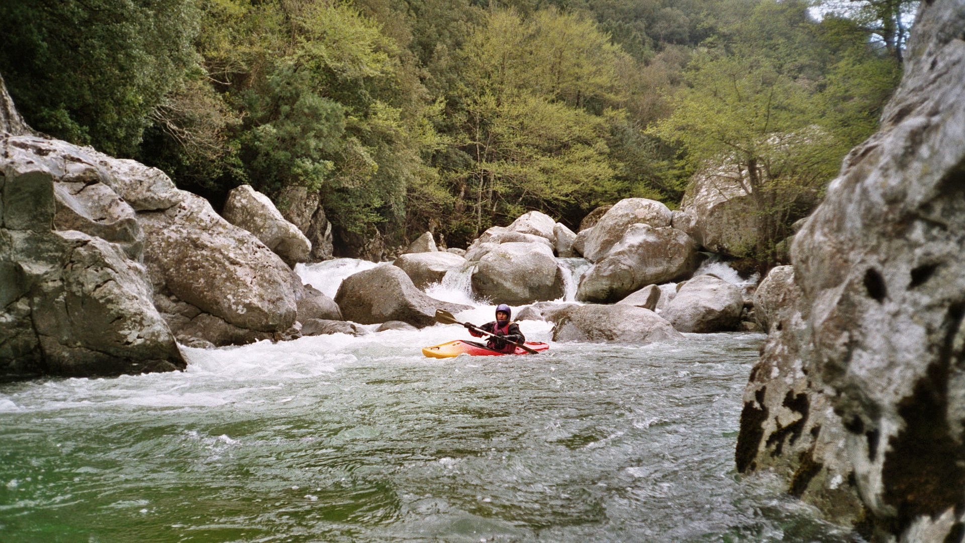 Kajak, Fluss Vecchio, Abschnitt Pont du Vecchio - Noceta (Mittlerer Vecchio) nach einer steckgefährlichen Stelle 🛶 Werner R.