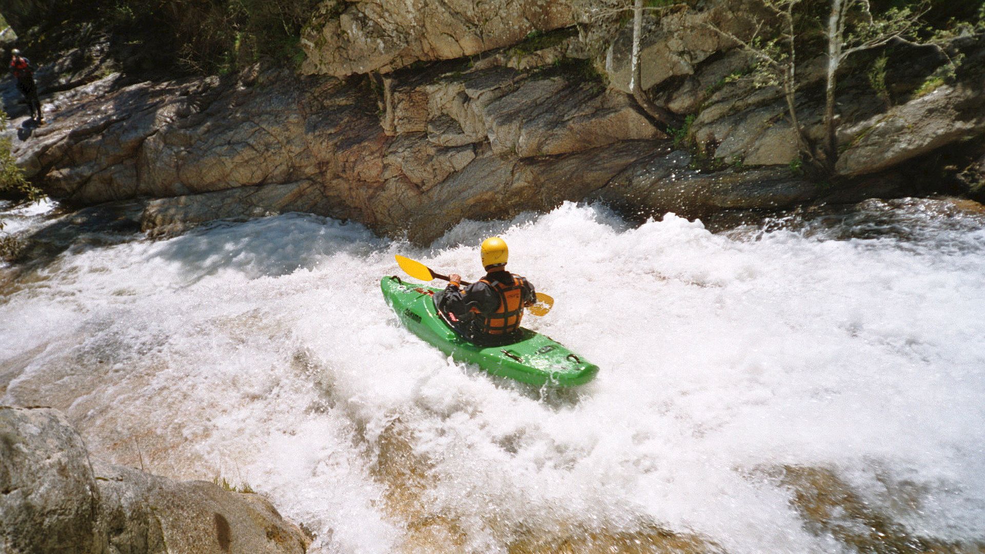 Kajak, Fluss Codi, Abschnitt Quenza - Mündung erstes Highlight die 6m Schrägrutsche 🛶 Horst K.