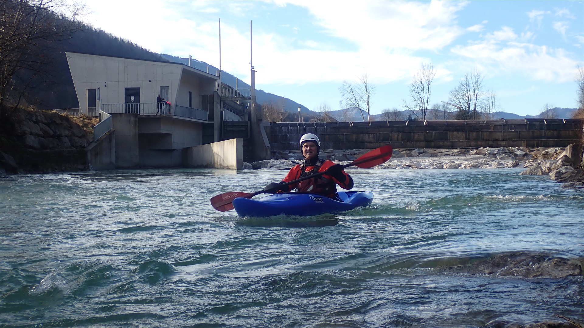 Kajak, Fluss Ischl, Abschnitt Strobl - Bad Ischl Umtragung beim Kraftwerk 