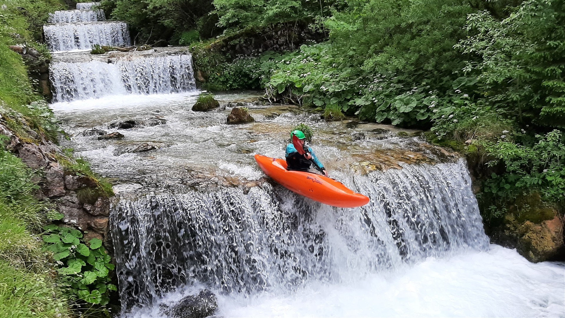 Kajak, Fluss Hinterwildalpenbach, Abschnitt Waldbad - Salza kurz nach Hinterwildalpen 