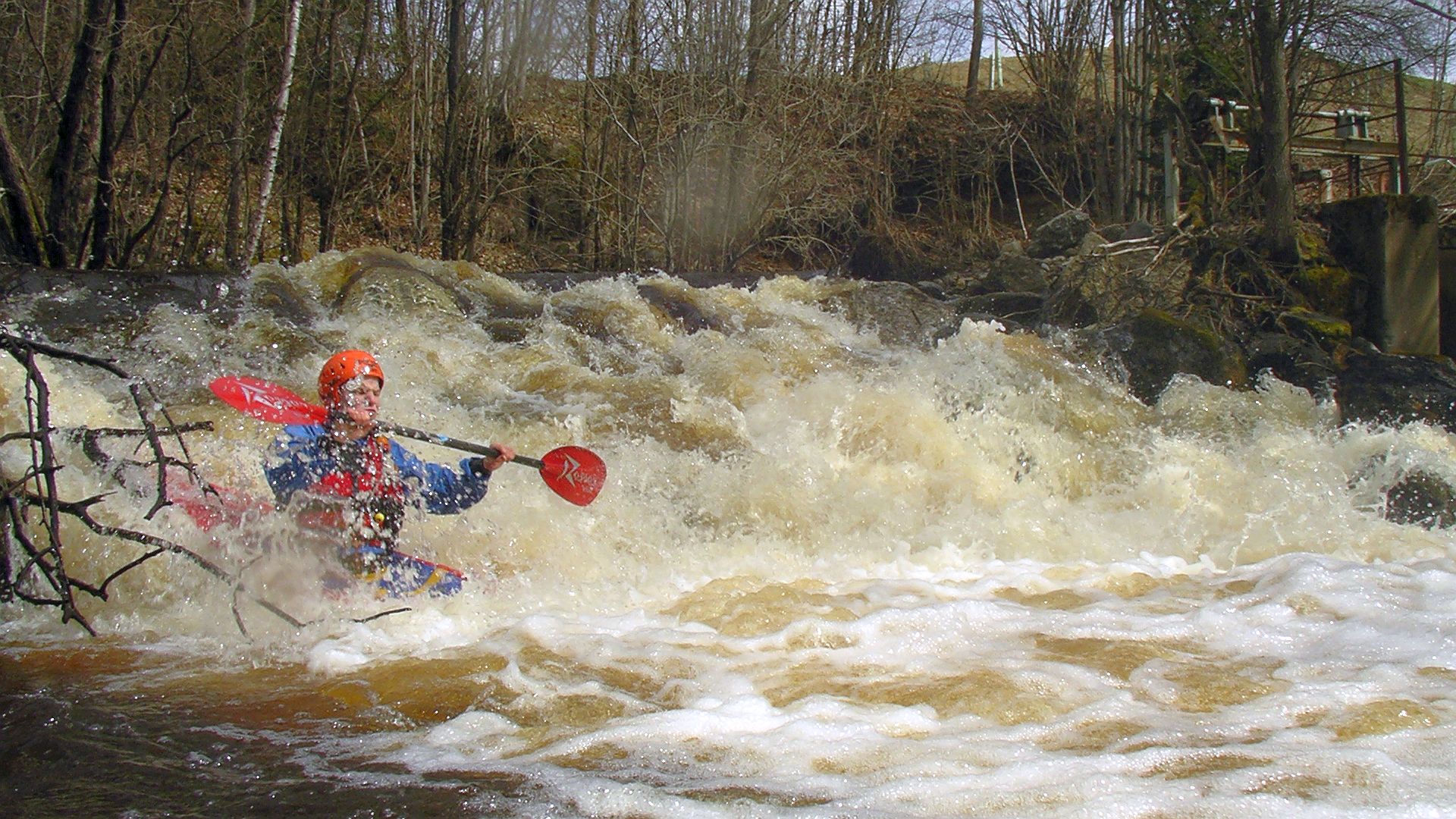 Kajak, Fluss Schwarze Aist, Abschnitt Harrachstal - Weitersfelden noch ein altes Wehr 🛶 Alex B.