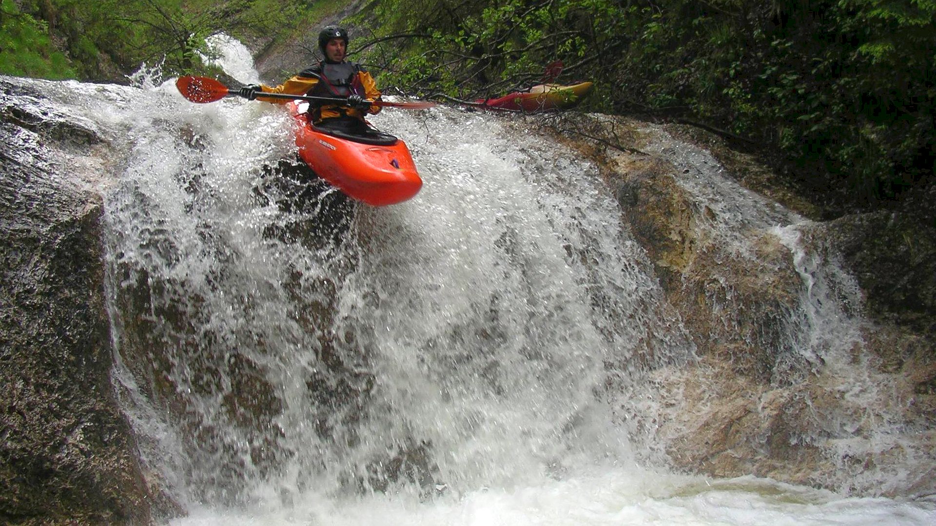 Kajak, Fluss Steinbach, Abschnitt Steinbachgraben im Stiegenhaus 🛶 Christoph M.