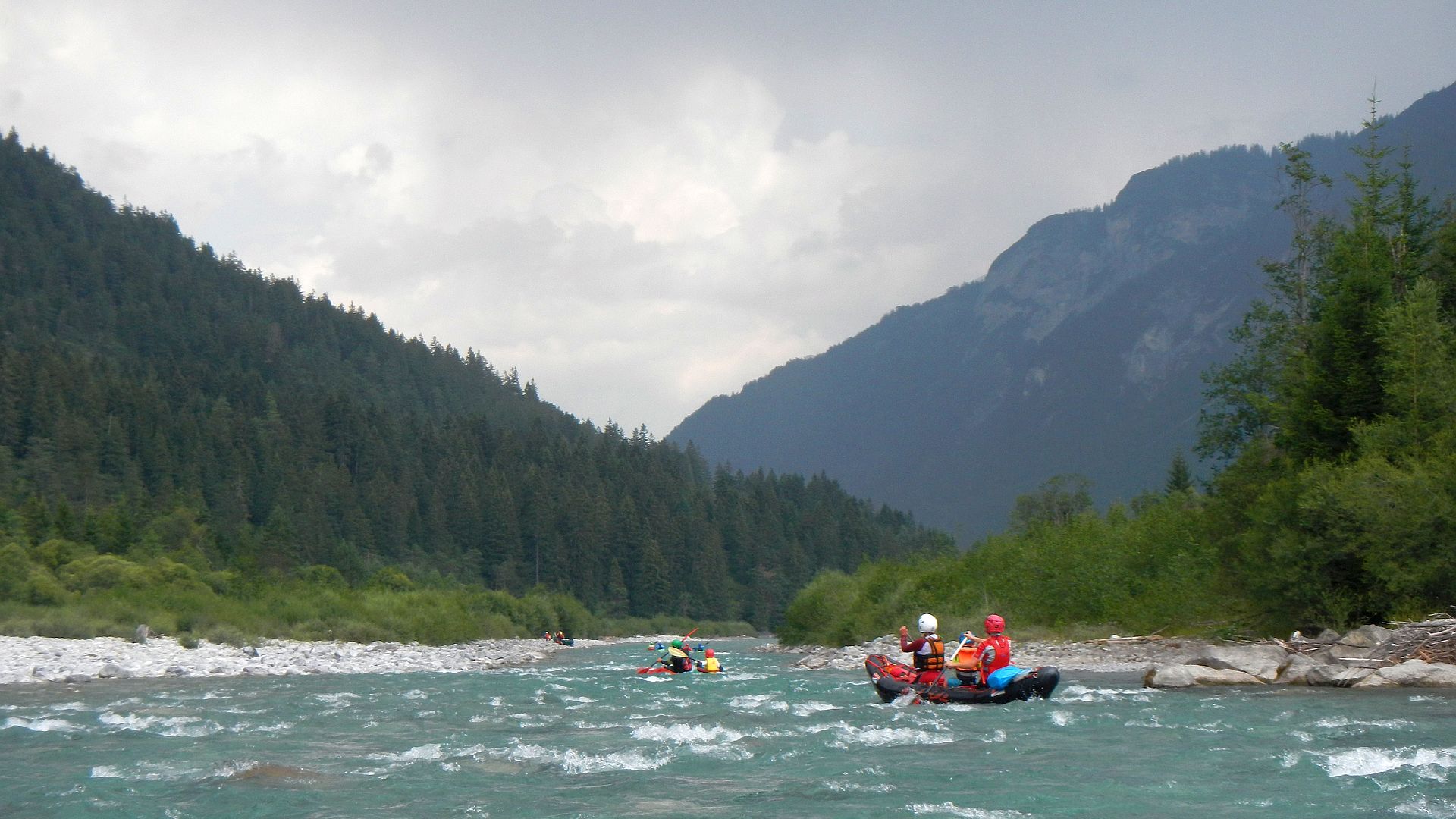 Kajak, Fluss Lech, Abschnitt Häselgehr - Stanzach flotte Schwallstrecken 🛶 LFC