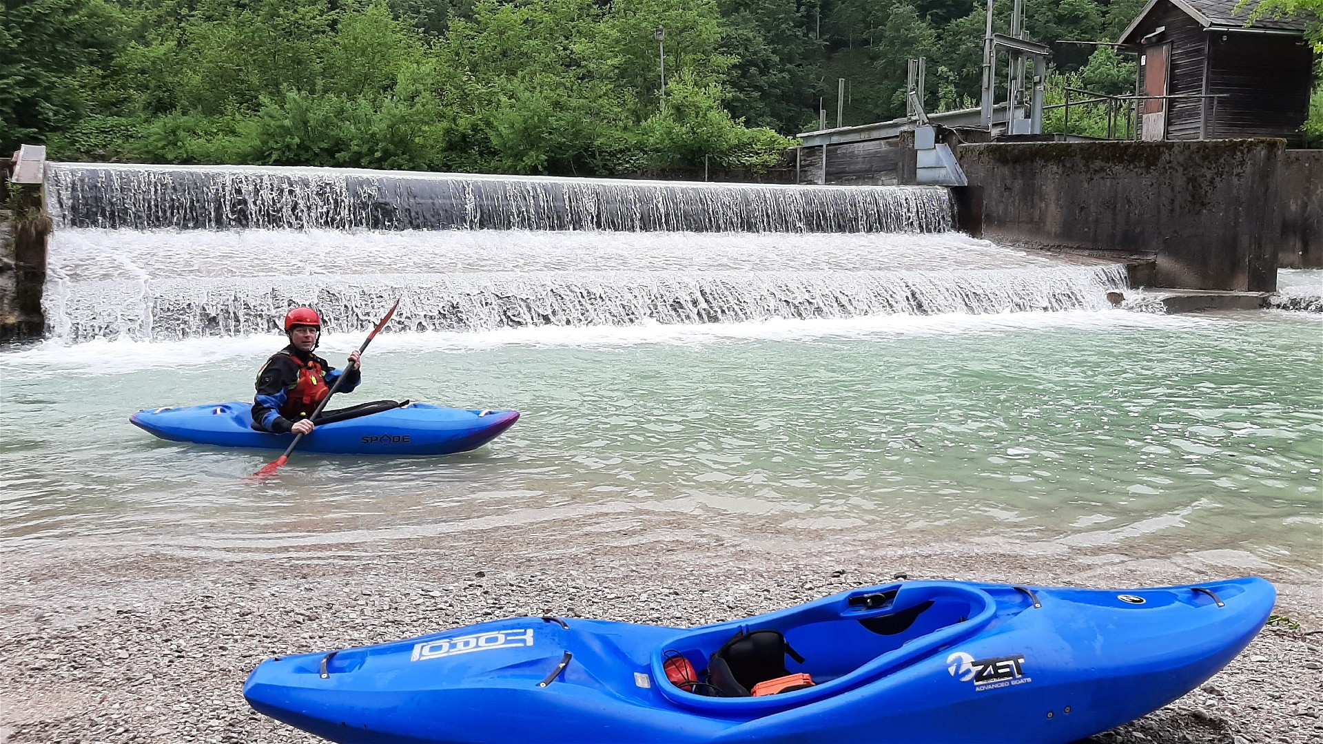 Kajak, Fluss Alm, Abschnitt Jagersimmerl - Grünau Wehr nach dem Tierpark 