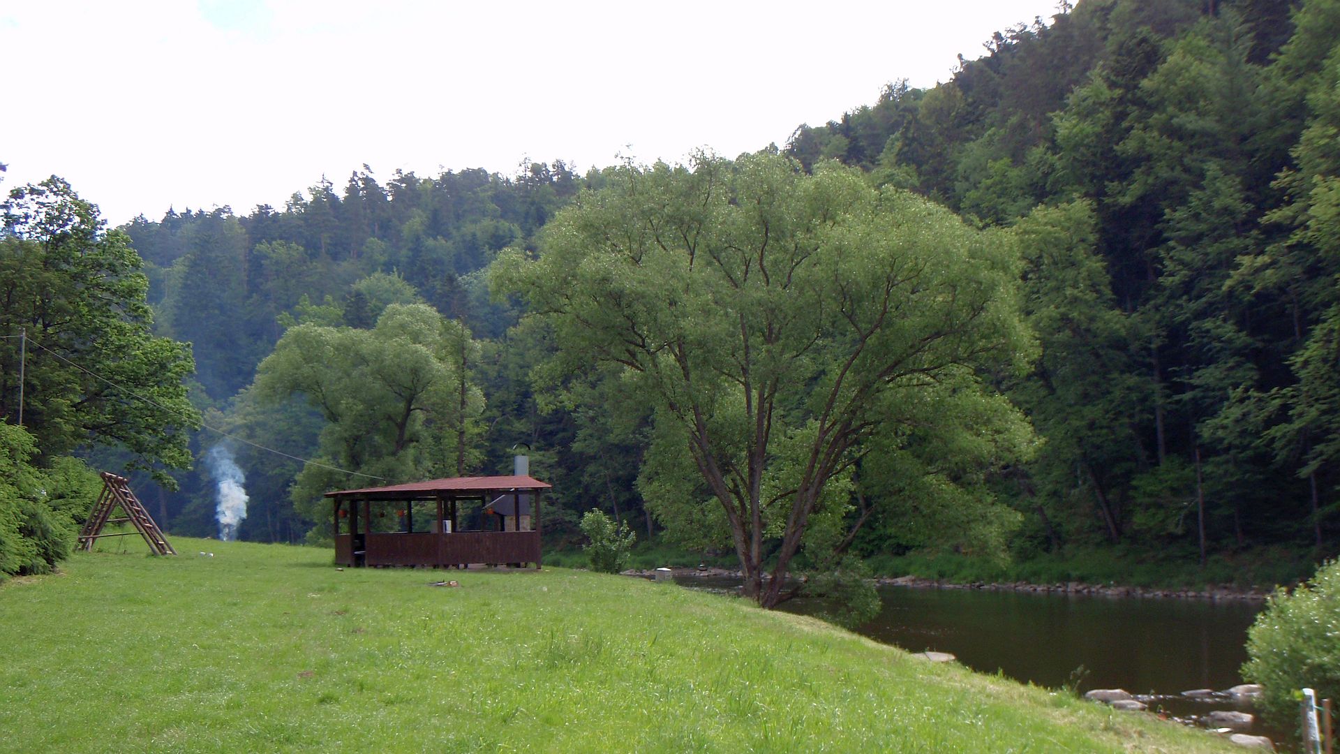 Kajak, Fluss Lužnice (Lainsitz), Abschnitt Tábor - Bechyně (Unterlauf) Einstieg beim Zeltplatz Restaurant Harrachovka 