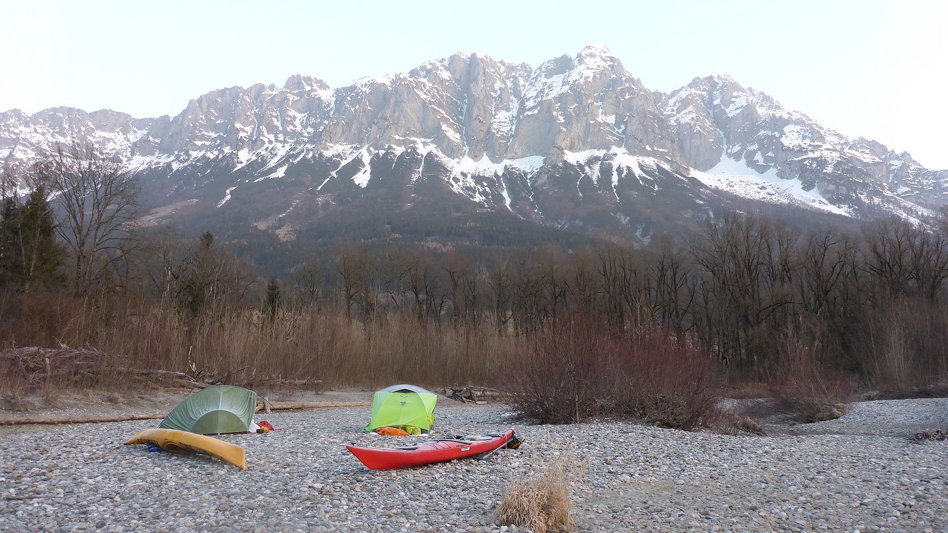 Kajak, Fluss Enns, Abschnitt Schladming - Gesäuseeingang (Wanderstrecke) schöner Zeltplatz 
