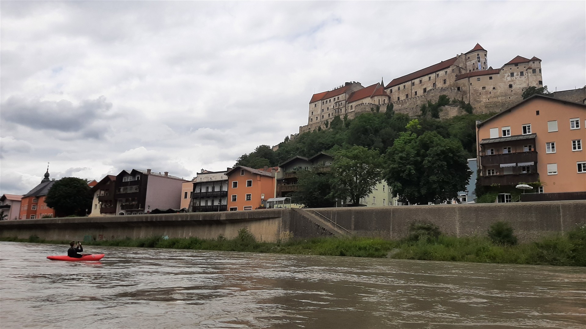 Kajak, Fluss Salzach, Abschnitt Tittmoning - Überackern Burghausen 