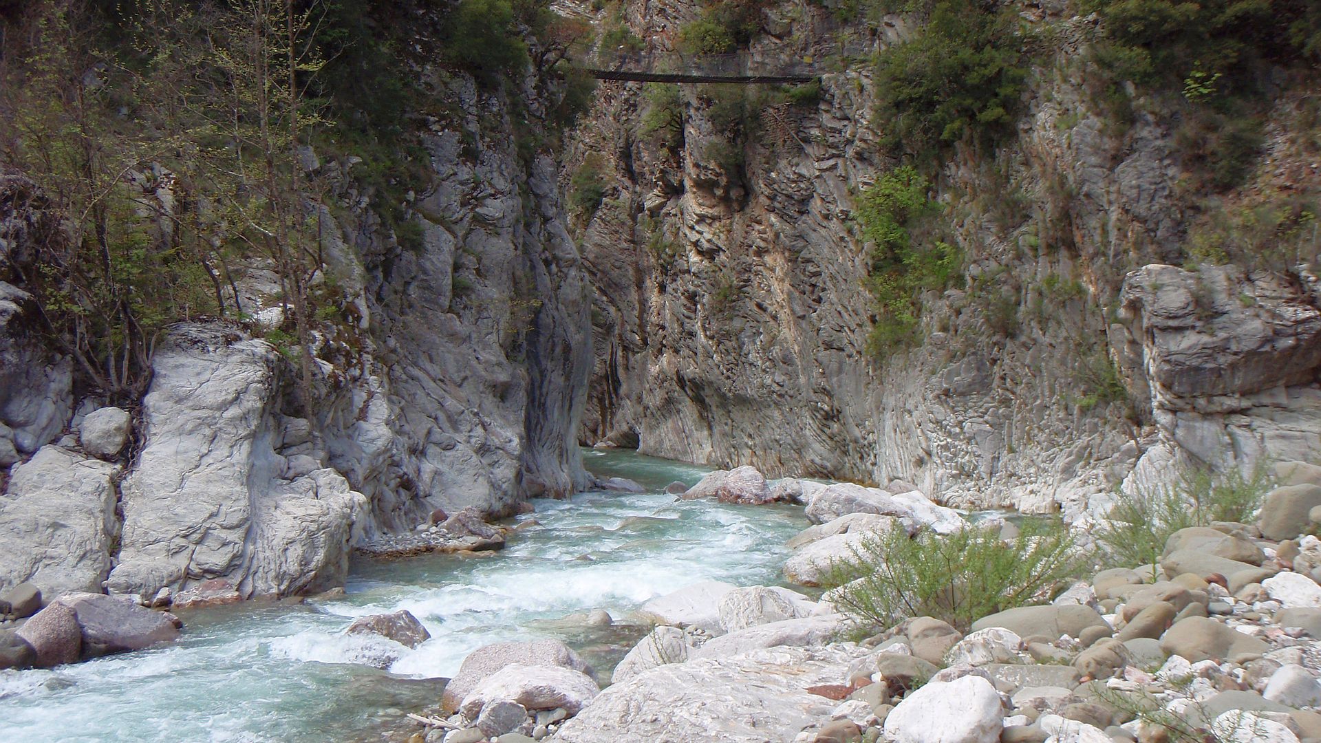 Kajak, Fluss Krikellopotamos, Abschnitt Krikello - Dermati Einfahrt in die Blätterteigklamm 